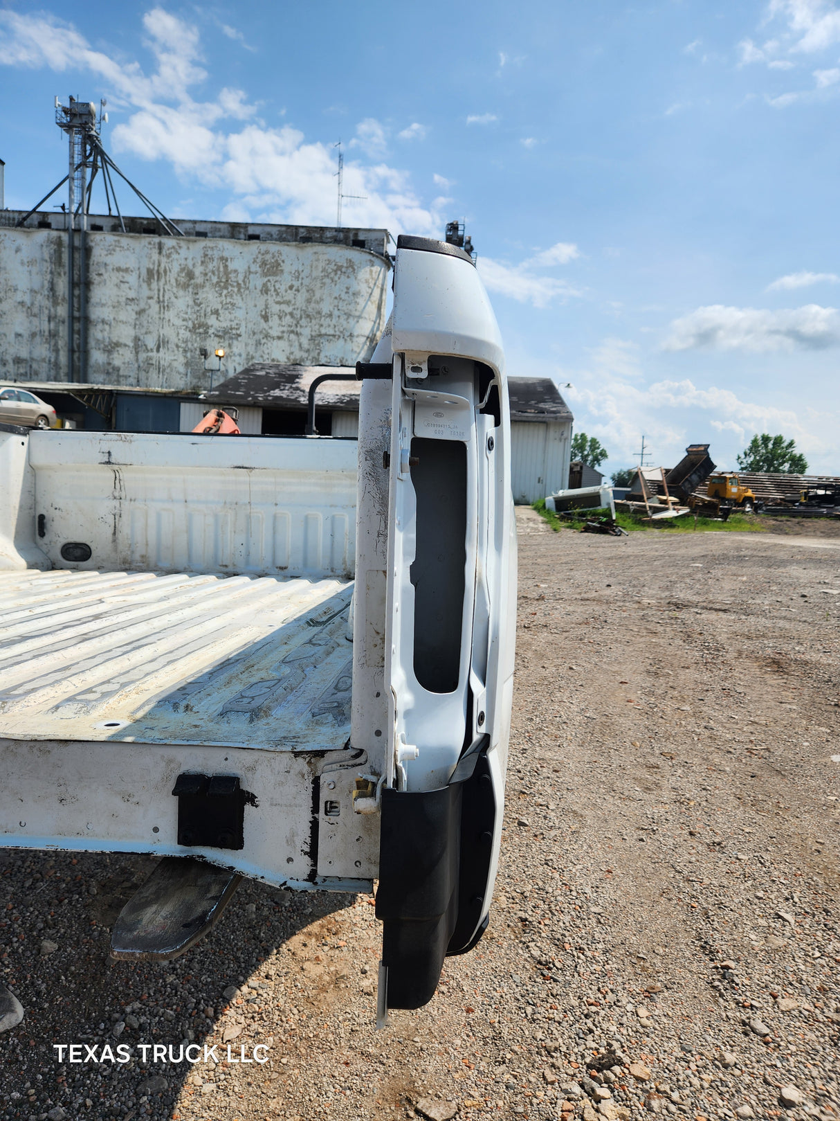 2017-2022 Ford F250 F350 Super Duty 6' 9" Short Truck Bed - Oxford White