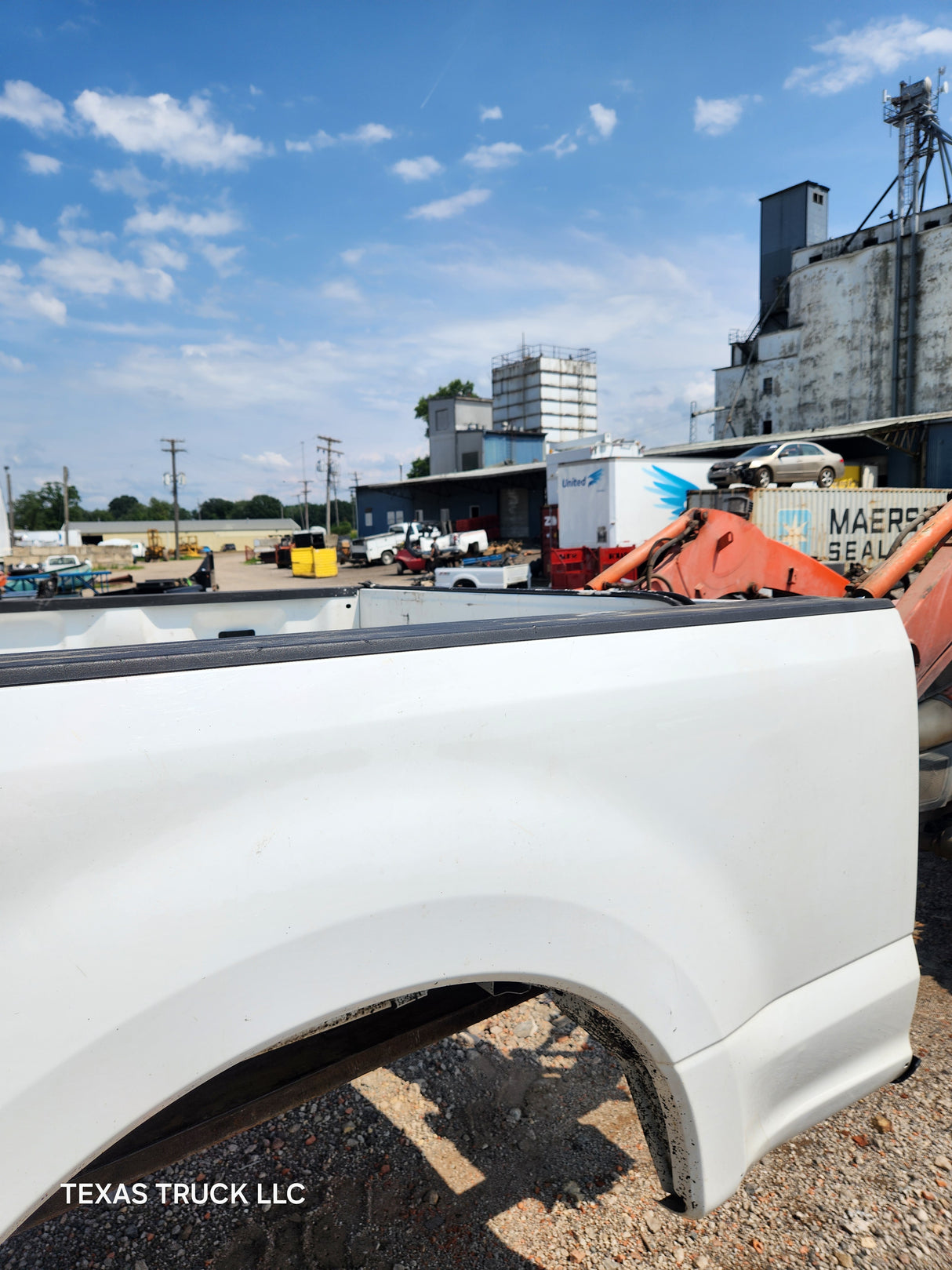 2017-2022 Ford F250 F350 Super Duty 6' 9" Short Truck Bed - Oxford White