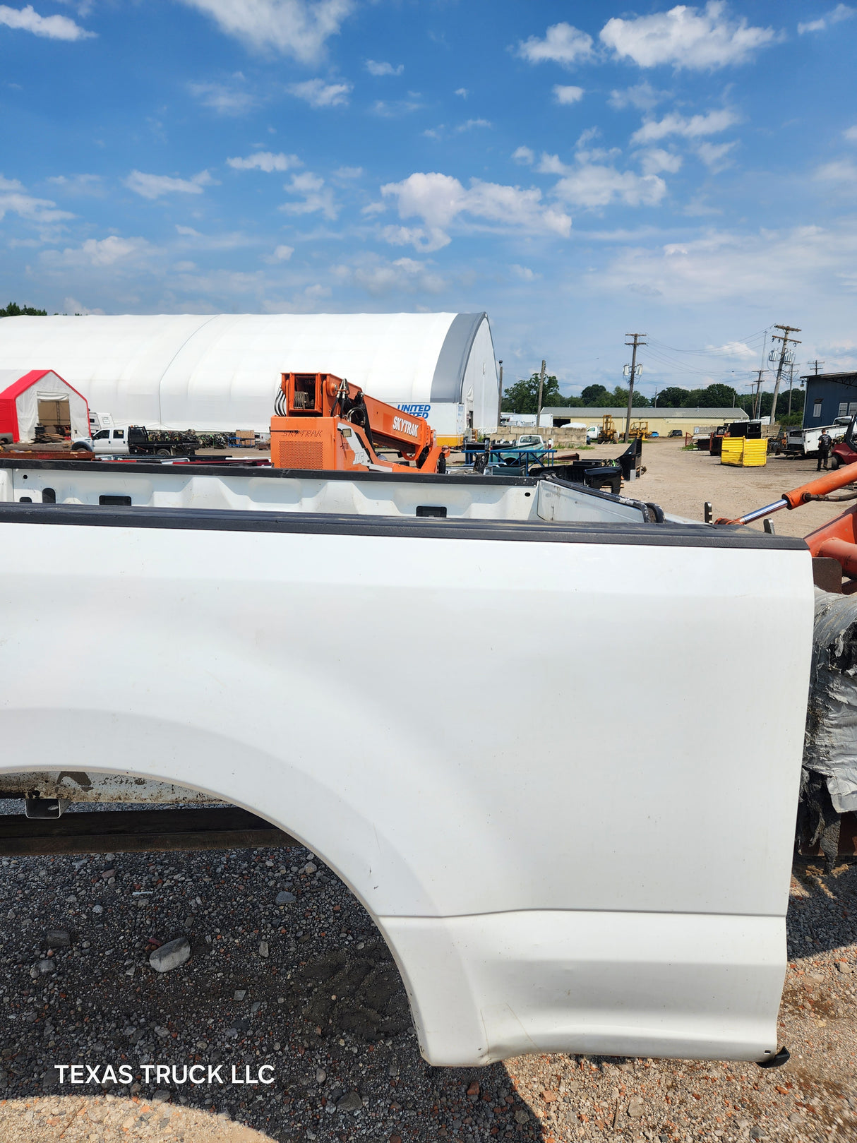 2017-2022 Ford F250 F350 Super Duty 6' 9" Short Truck Bed - Oxford White