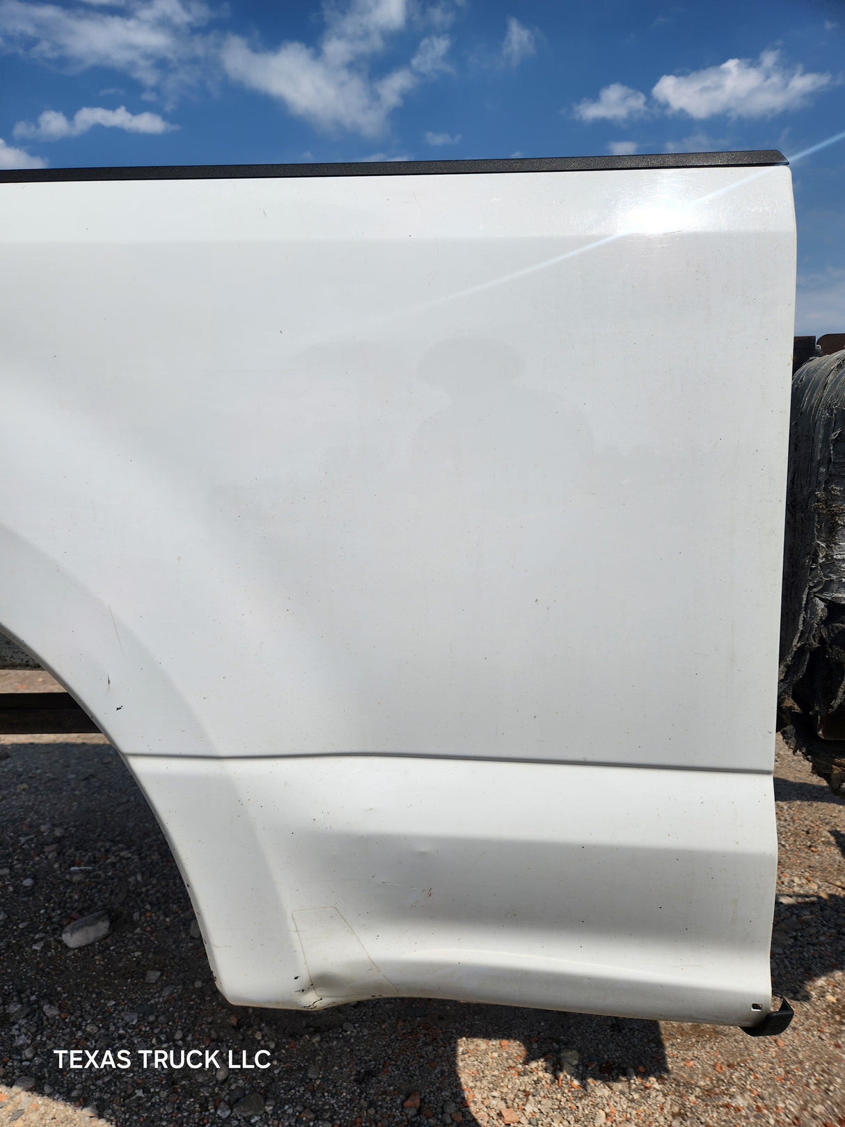 2017-2022 Ford F250 F350 Super Duty 6' 9" Short Truck Bed - Oxford White