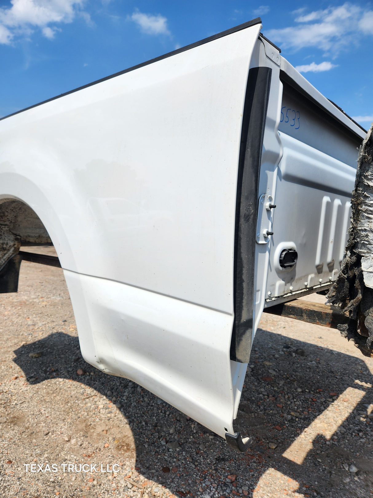 2017-2022 Ford F250 F350 Super Duty 6' 9" Short Truck Bed - Oxford White