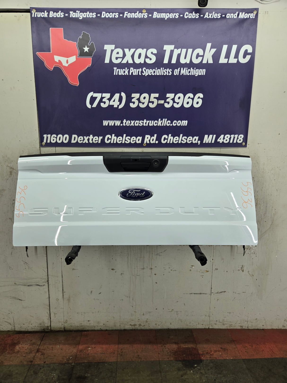 2023-2025 Ford F250 F350 F450 F550 Super Duty Tailgate W/Step - Oxford White