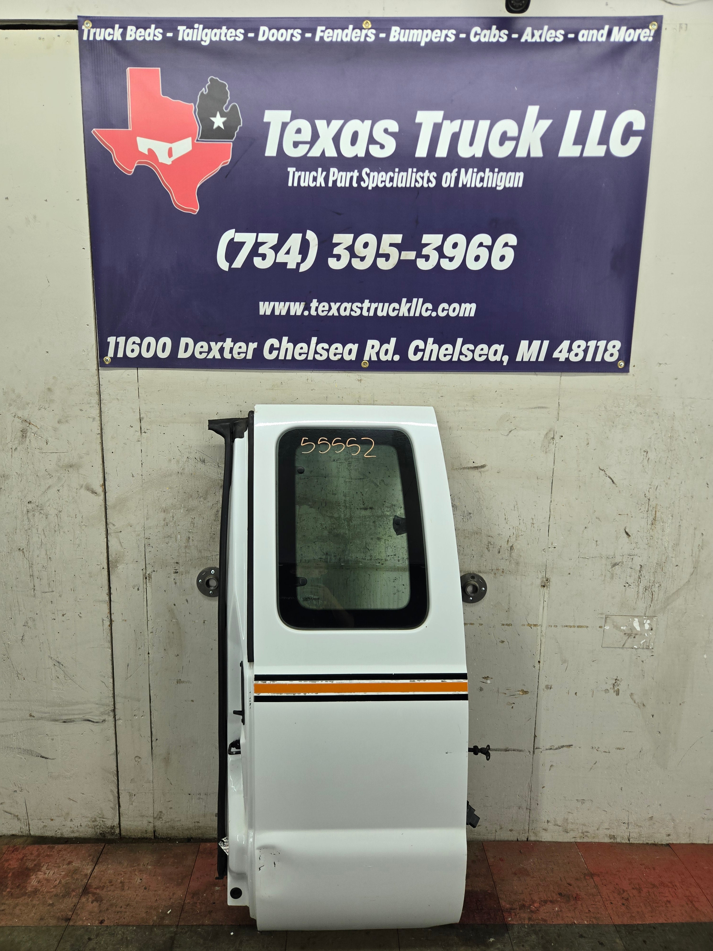 【大型・美品】リヤドロ／Sincerely／12422 2008-2016 Ford Super Duty F250 F350 F450 F550 LH Extended Cab