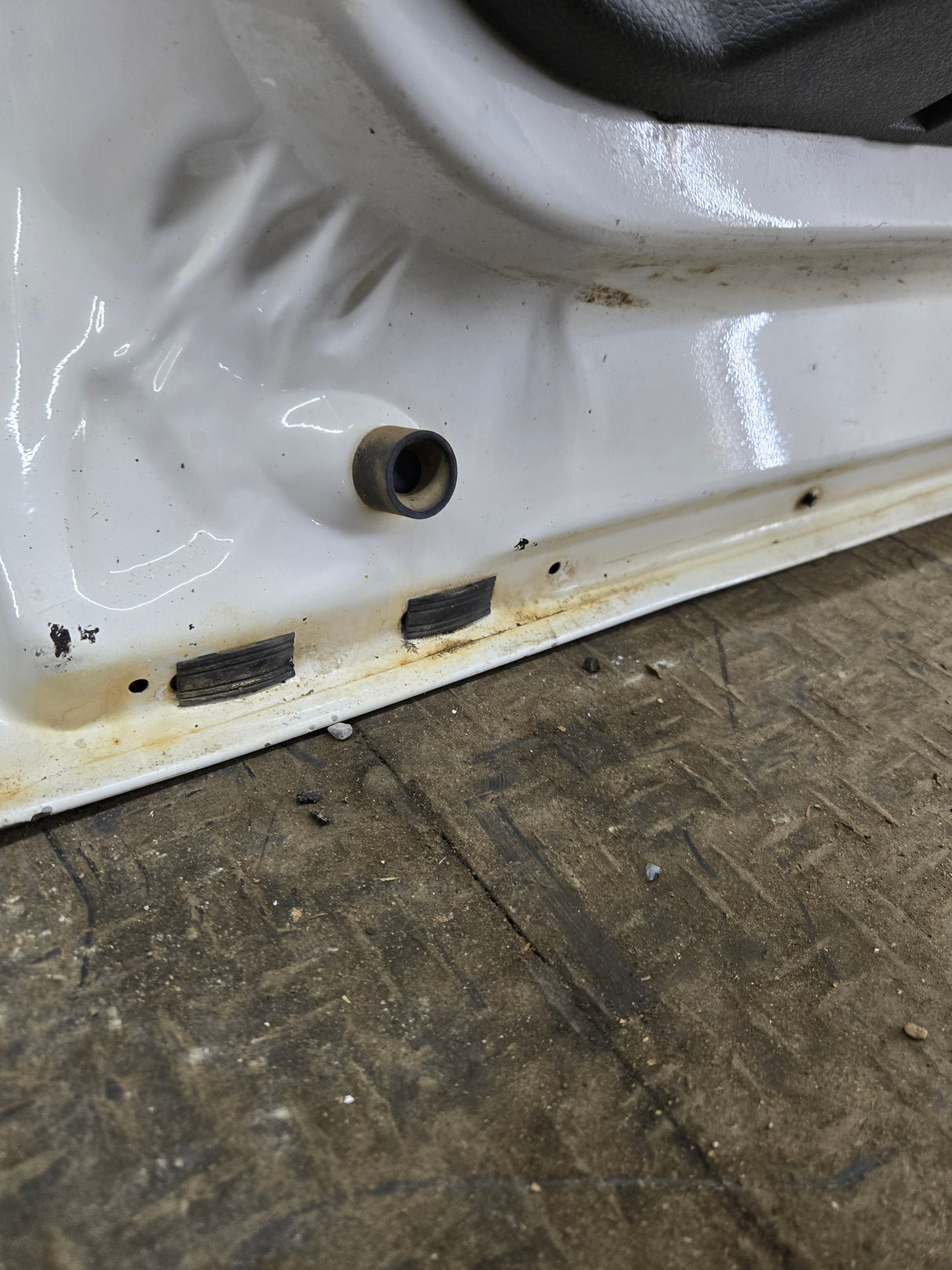 1999-2011 Ford Super Duty LH Front Driver Side Door F250 F350 F450 F550 Oxford White