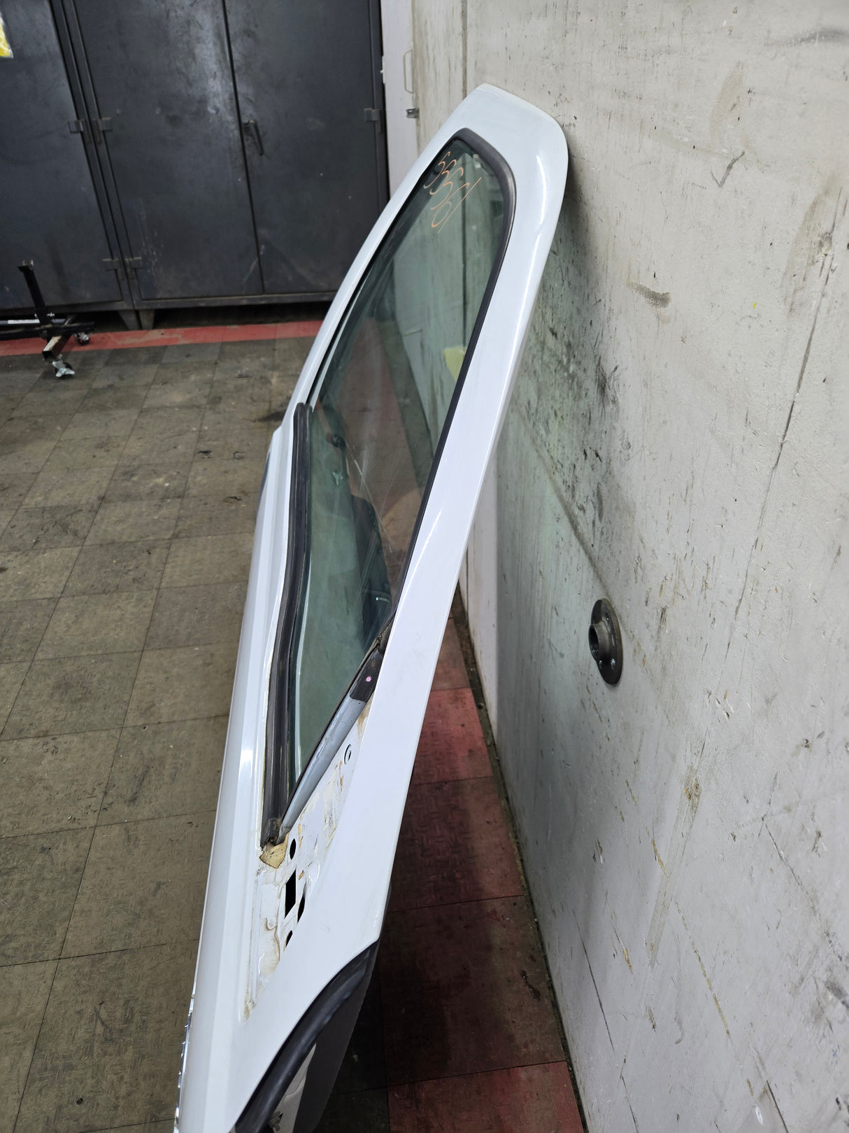 1999-2011 Ford Super Duty / Excursion Front Passenger RH Door F250 F350 F450 F550 - Oxford White