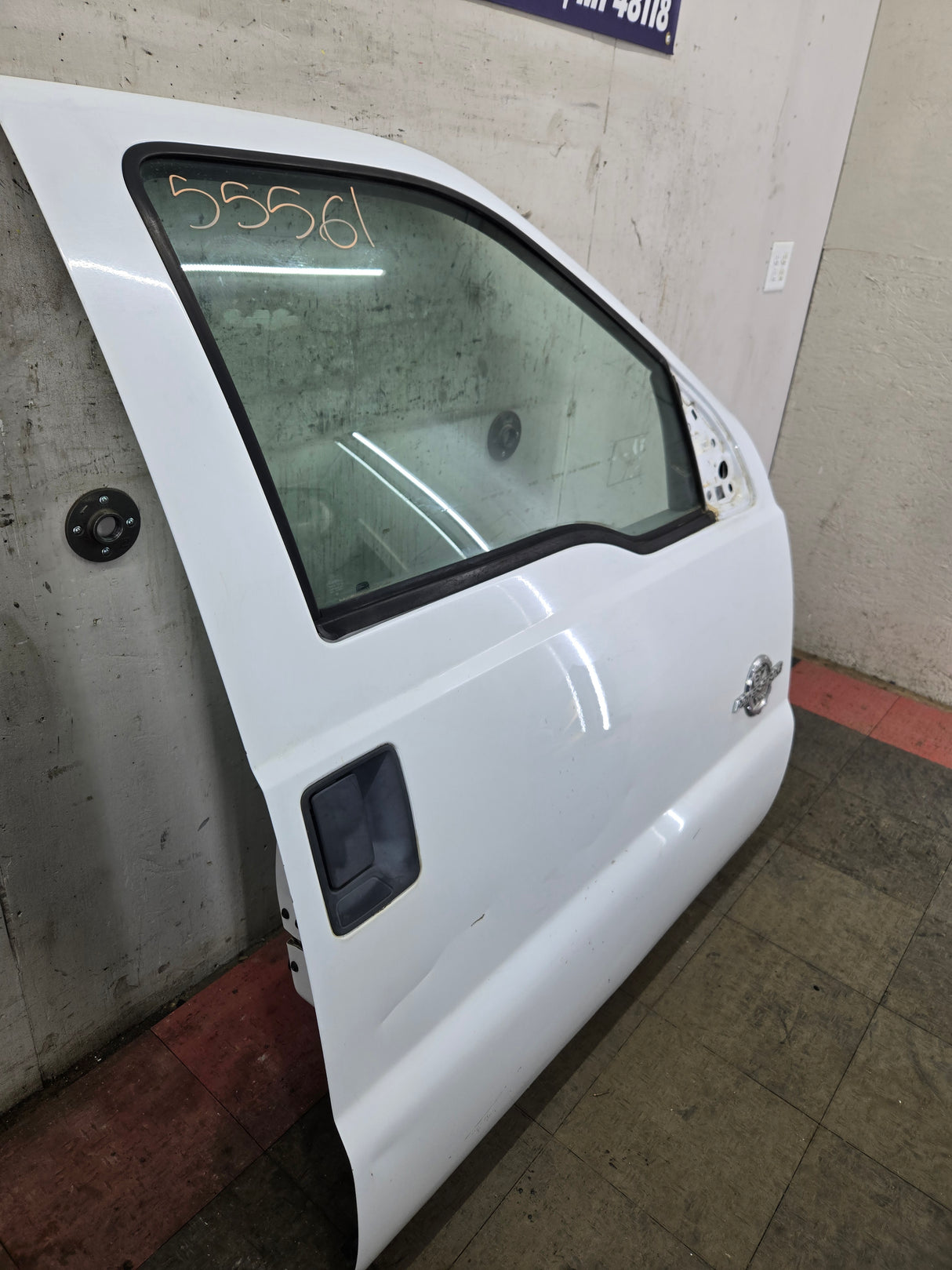 1999-2011 Ford Super Duty / Excursion Front Passenger RH Door F250 F350 F450 F550 - Oxford White