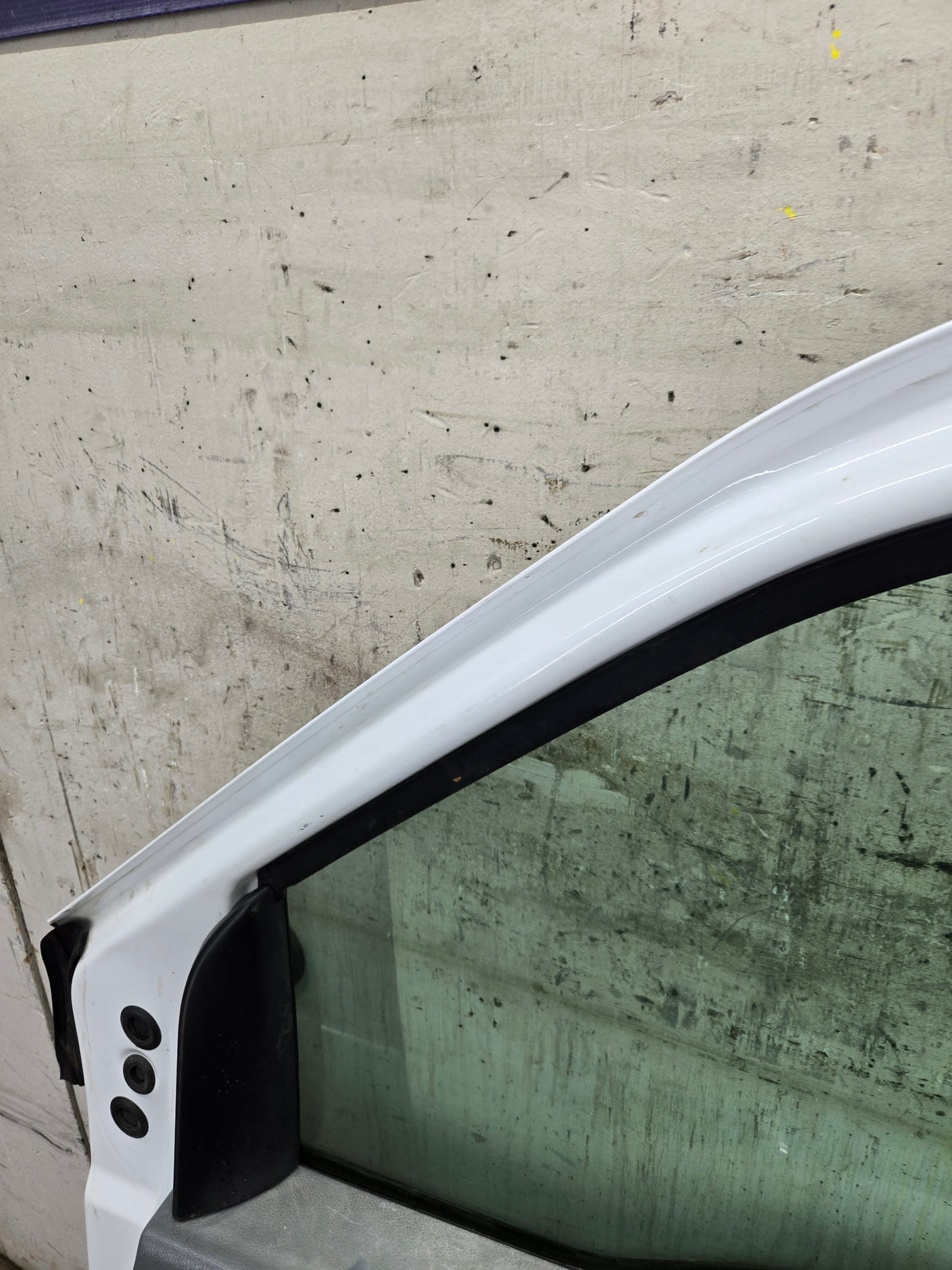 1999-2011 Ford Super Duty / Excursion Front Passenger RH Door F250 F350 F450 F550 - Oxford White