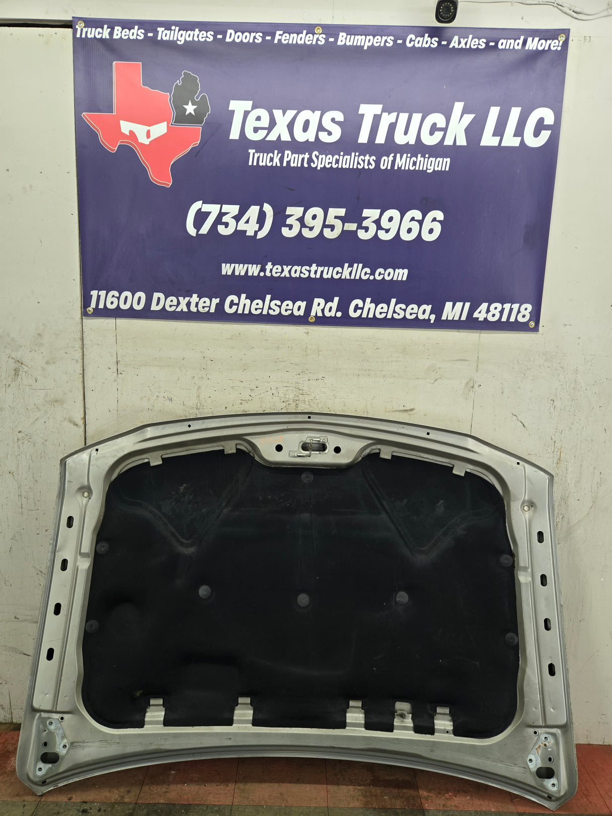 1999-2006 GMC Sierra 1500 2500 3500 Hood - Pewter