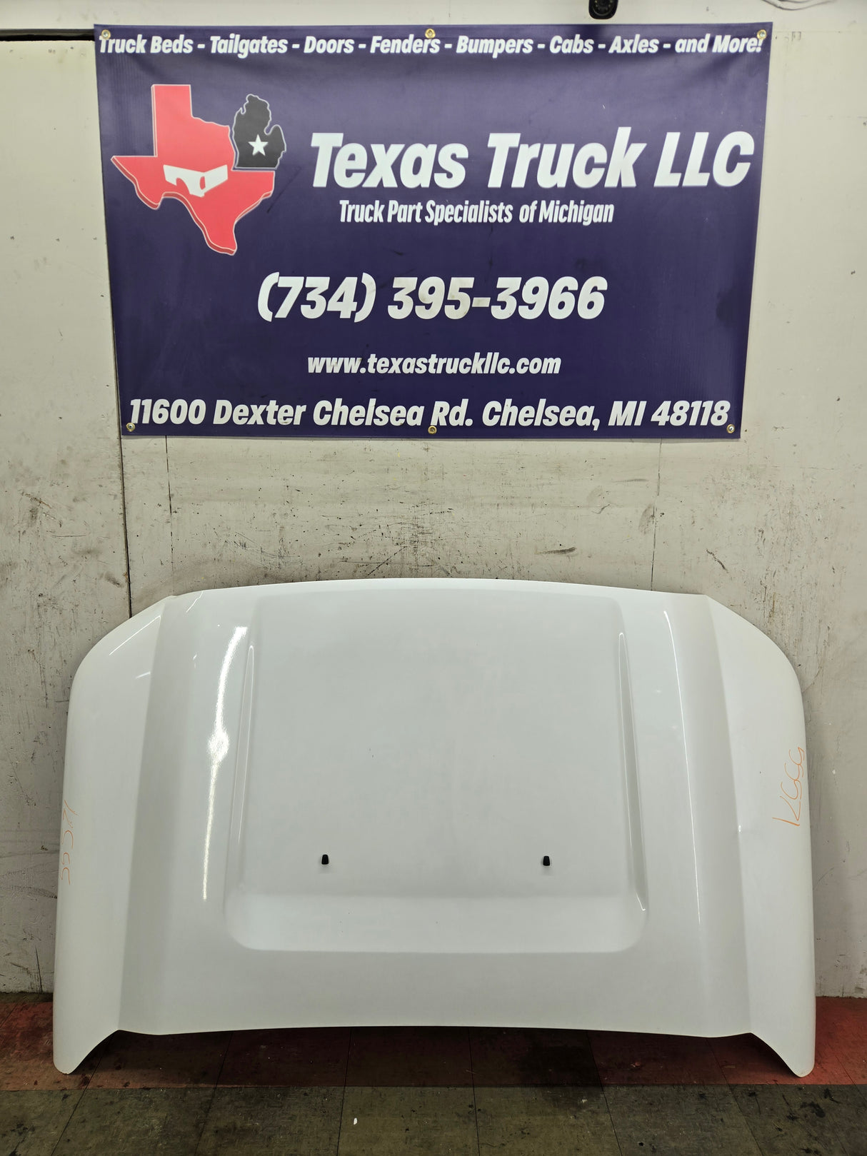 2011-2016 Ford Super Duty Hood F250 F350 F450 F550 - Pearl White