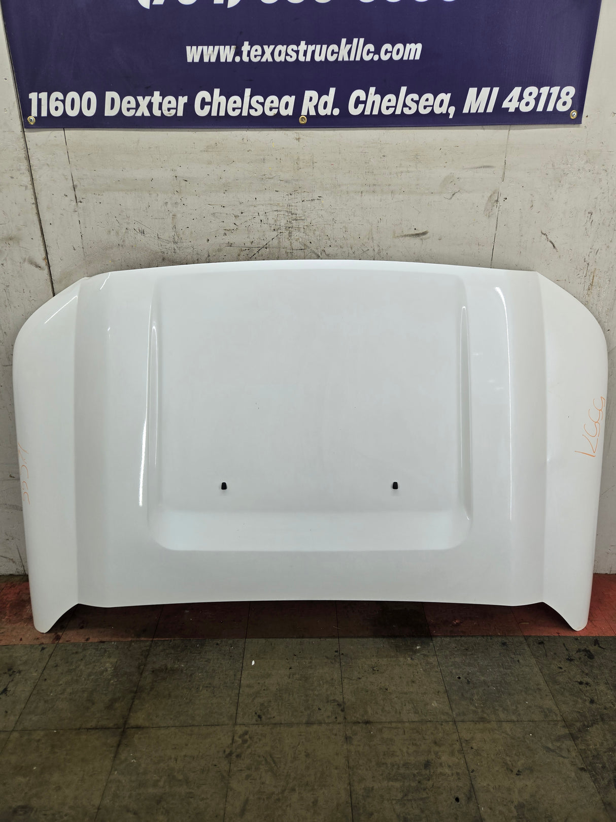 2011-2016 Ford Super Duty Hood F250 F350 F450 F550 - Pearl White