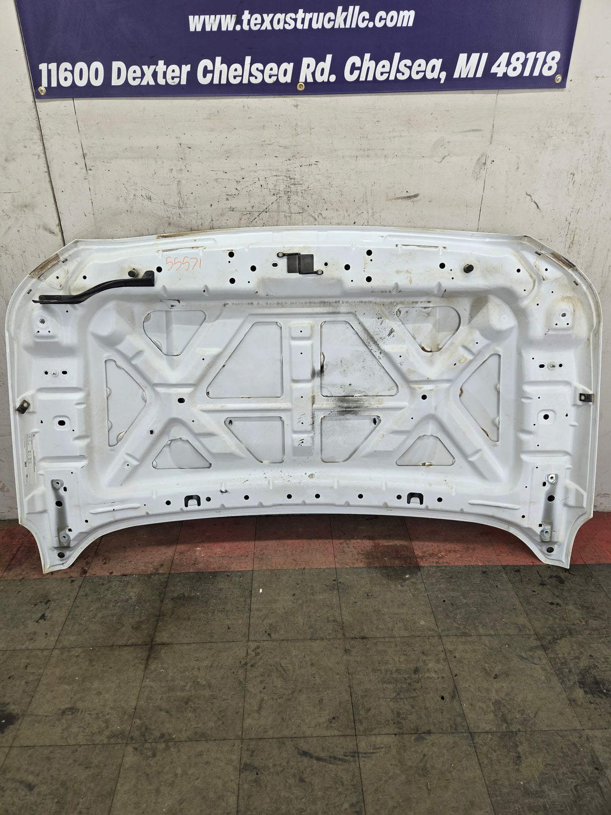 2011-2016 Ford Super Duty Hood F250 F350 F450 F550 - Pearl White