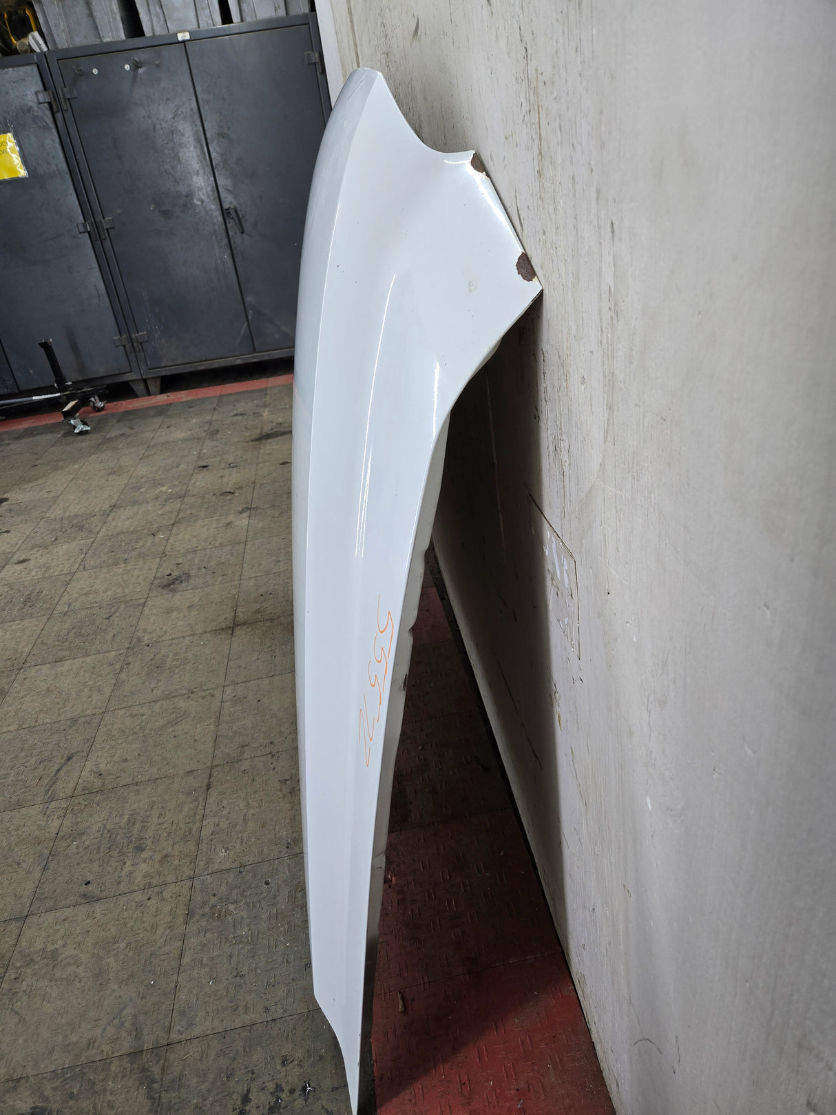 1999-2007 Ford Super Duty Hood F250 F350 F450 F550 - Oxford White
