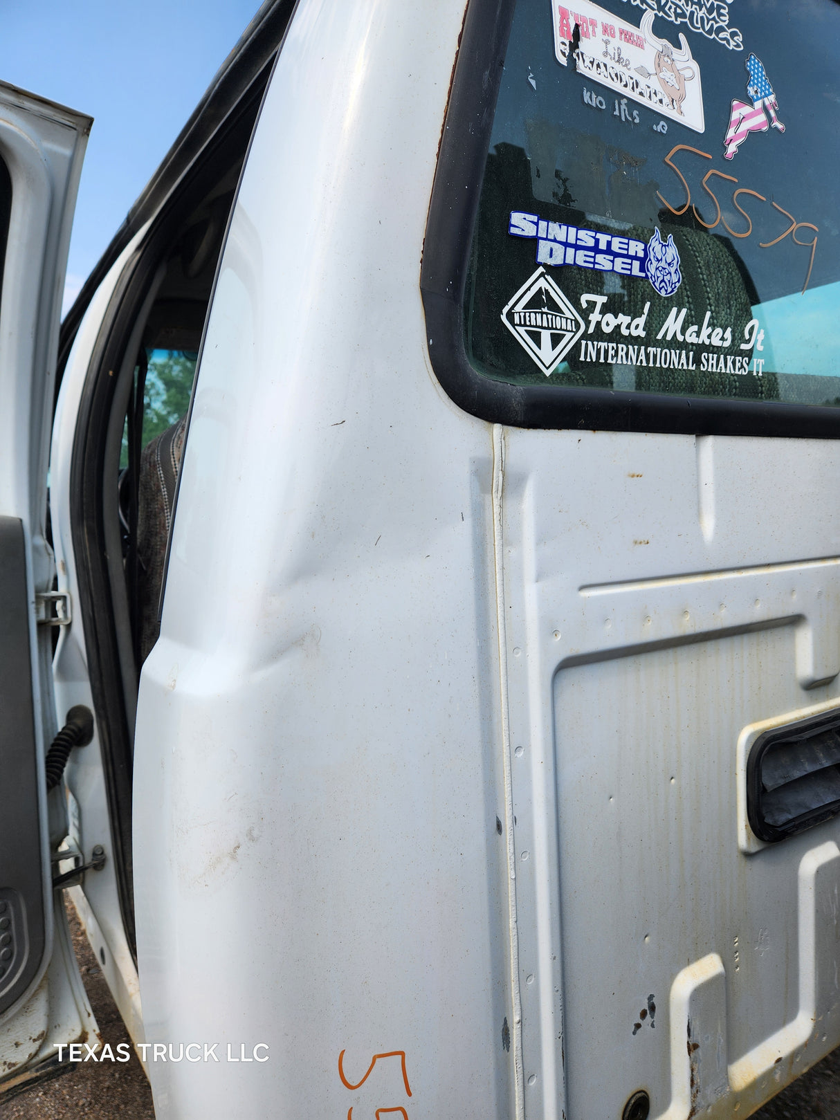 1999-2007 Ford Super Duty F250 F350 F450 F550 XLT 4 Door Crew Cab