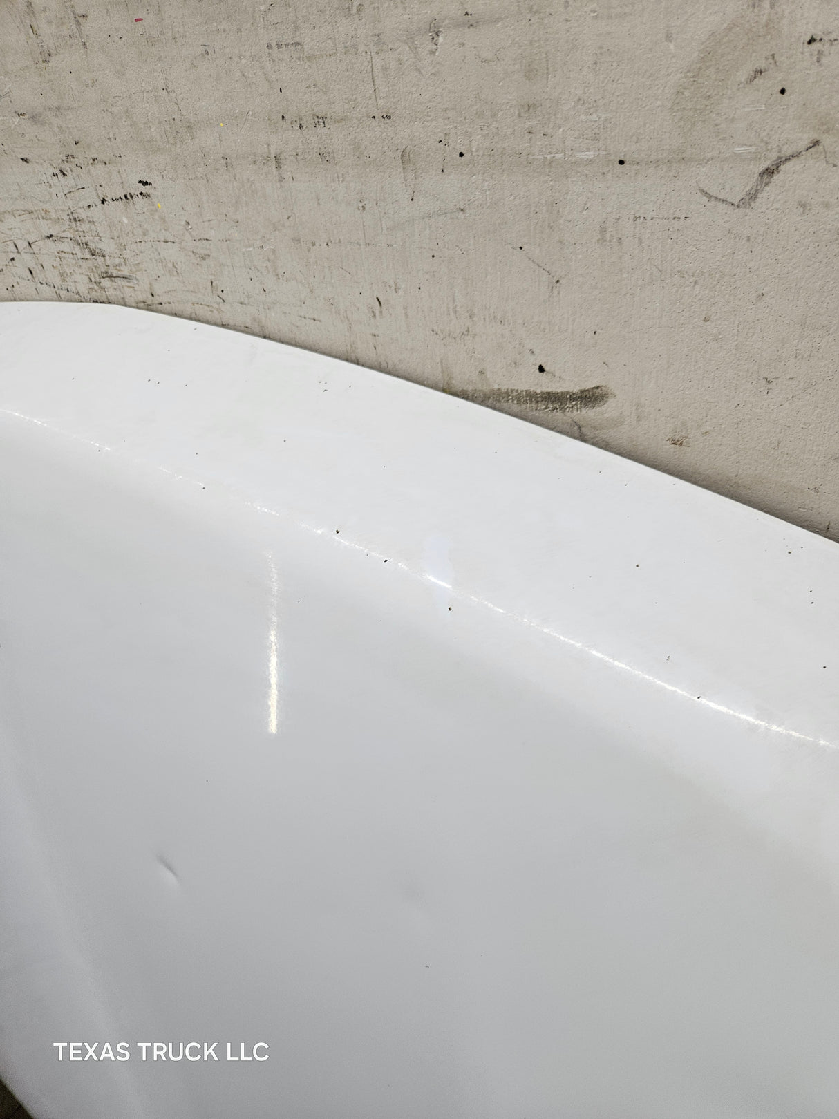 2003-2006 Chevrolet Silverado 1500 2500 'Cateye' HD Hood OEM - Summit White