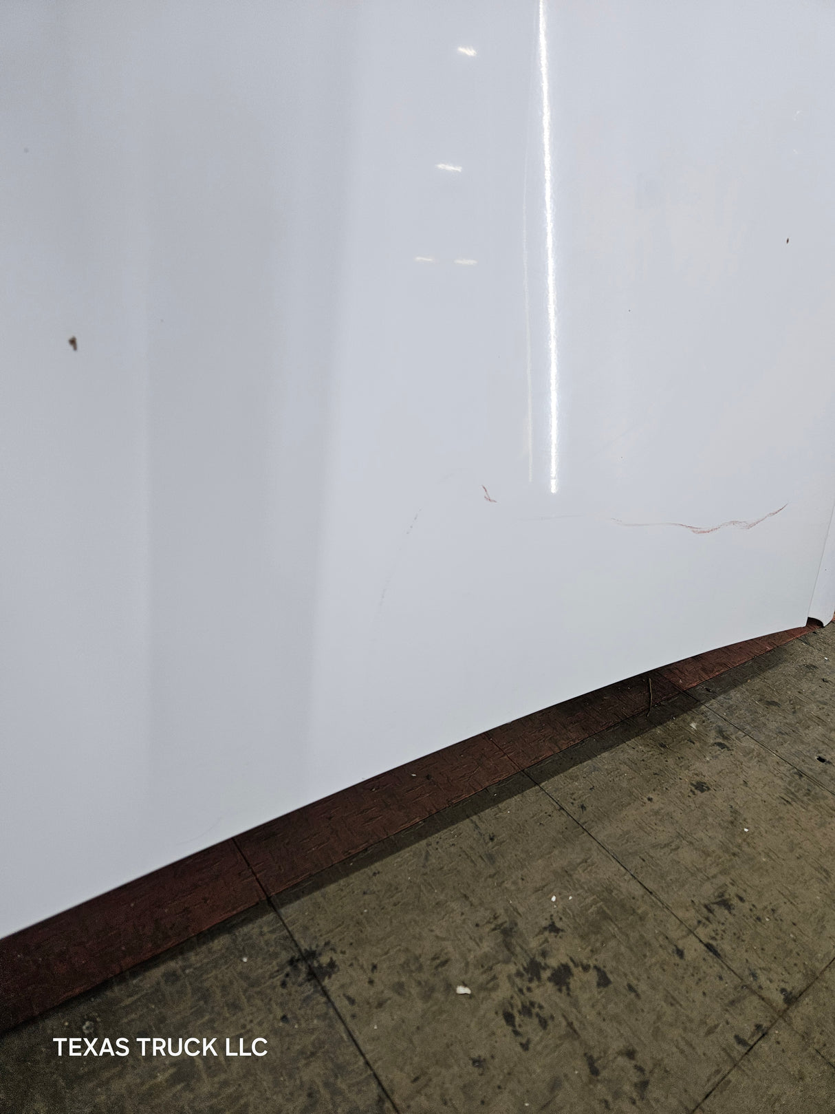 2003-2006 Chevrolet Silverado 1500 2500 'Cateye' HD Hood OEM - Summit White