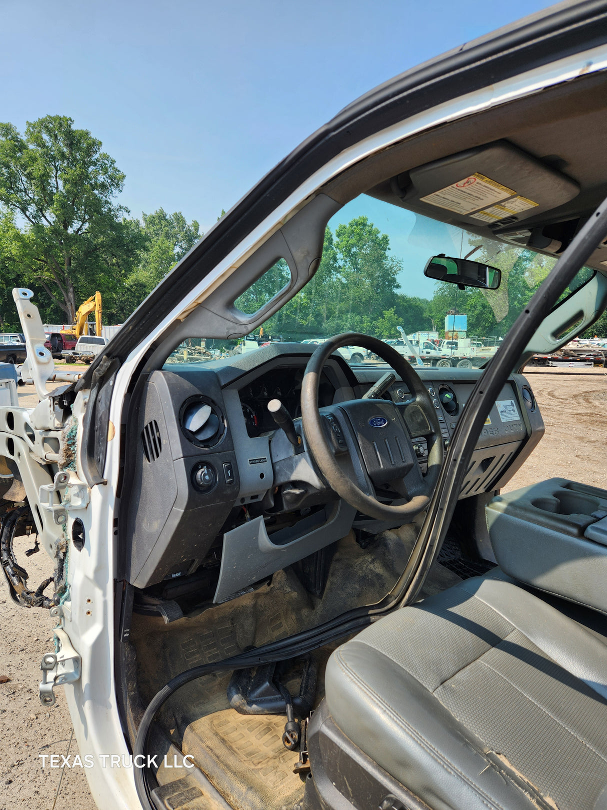 2011-2016 Ford F250 F350 F450 F550 Super Duty Extended Cab - Oxford White
