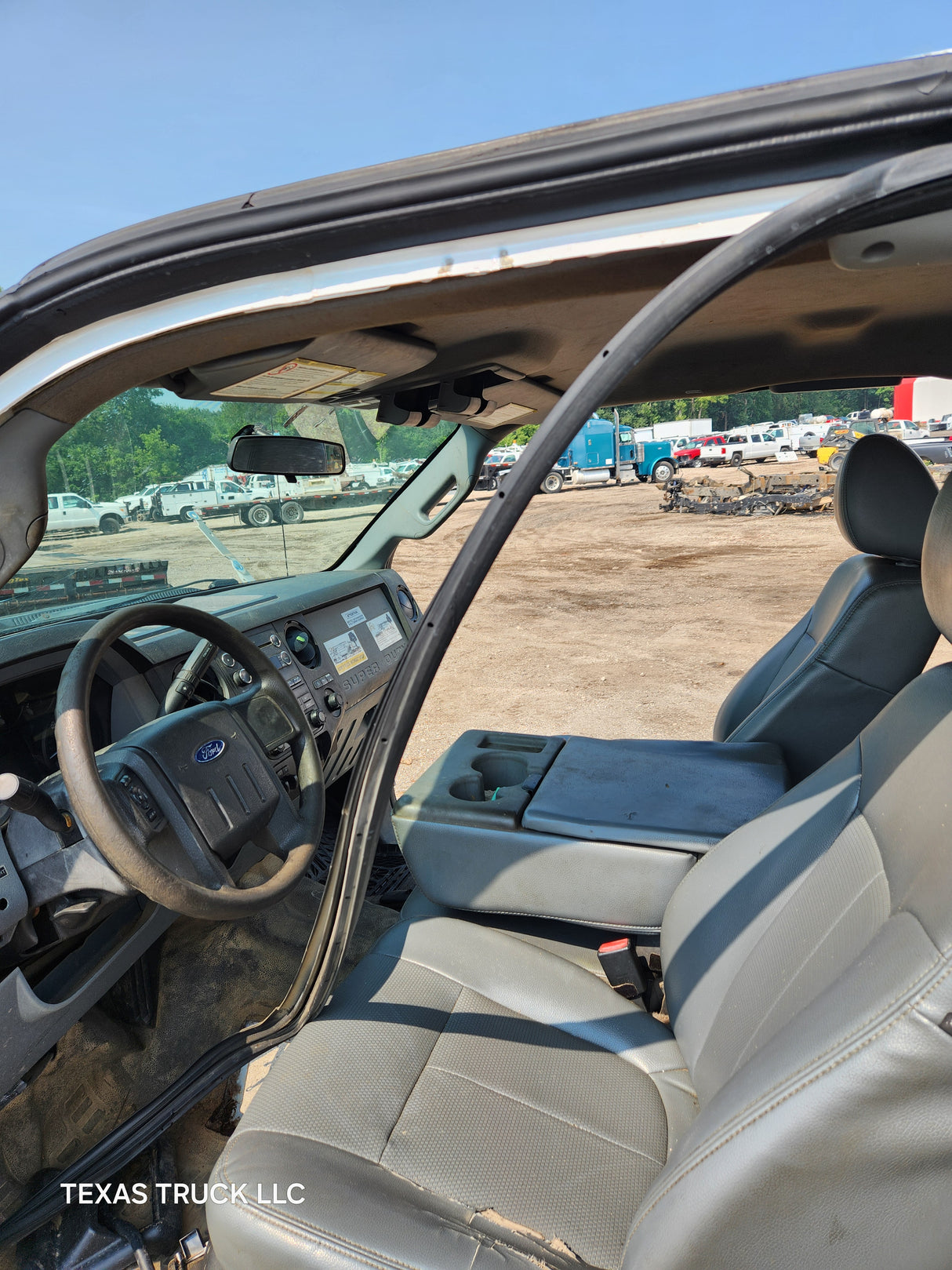 2011-2016 Ford F250 F350 F450 F550 Super Duty Extended Cab - Oxford White