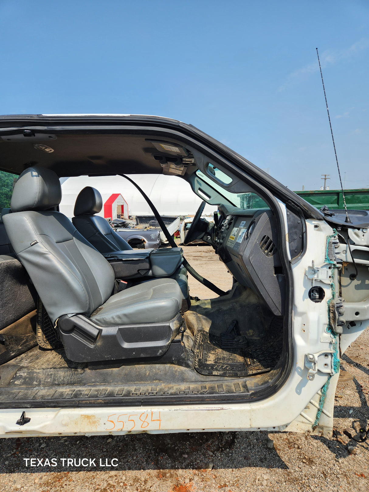 2011-2016 Ford F250 F350 F450 F550 Super Duty Extended Cab - Oxford White
