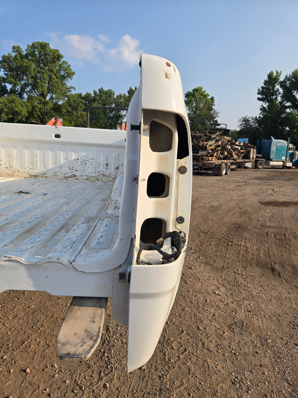2007-2013 Chevrolet Silverado 1500 2500 3500 HD 6' 6" Short Truck Bed
