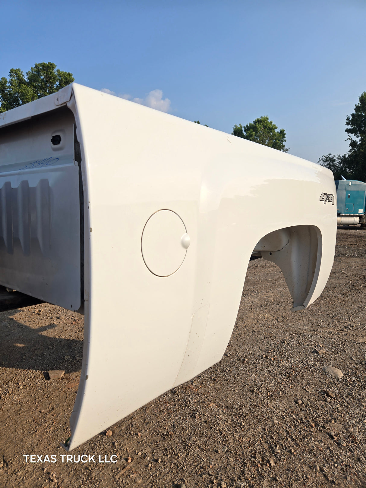 2007-2013 Chevrolet Silverado 1500 2500 3500 HD 6' 6" Short Truck Bed