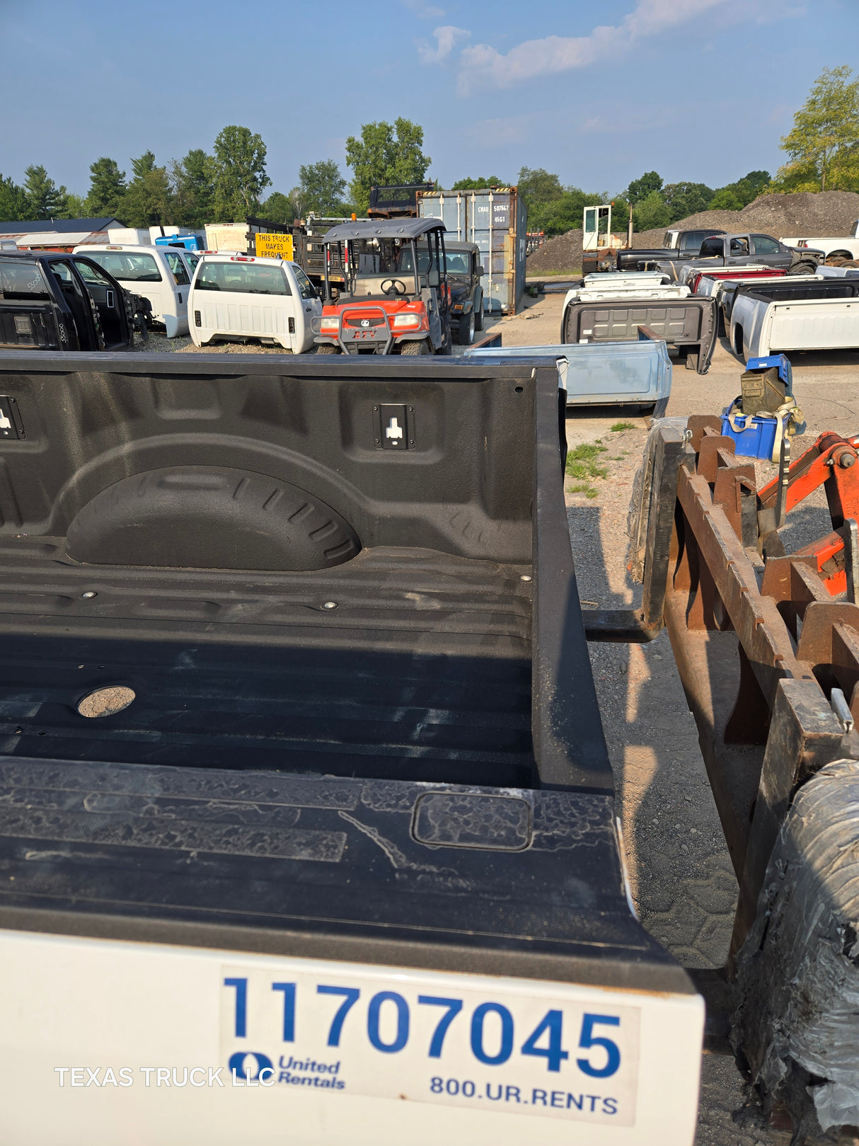 2017-2022 Ford F250 F350 Super Duty 6' 9" Short Truck Bed - Oxford White