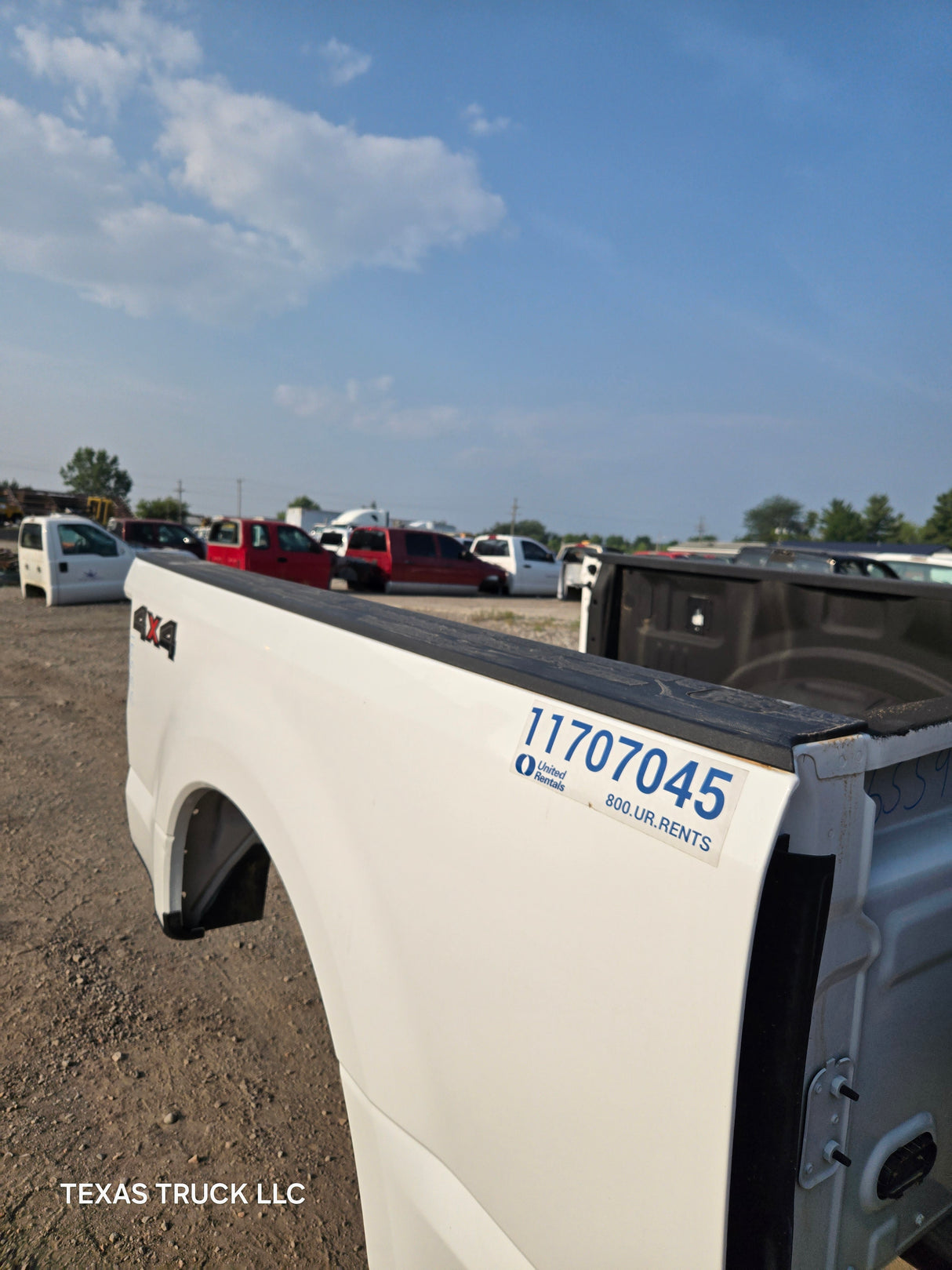 2017-2022 Ford F250 F350 Super Duty 6' 9" Short Truck Bed - Oxford White