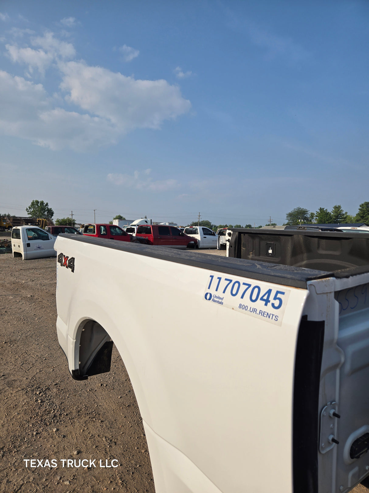 2017-2022 Ford F250 F350 Super Duty 6' 9" Short Truck Bed - Oxford White
