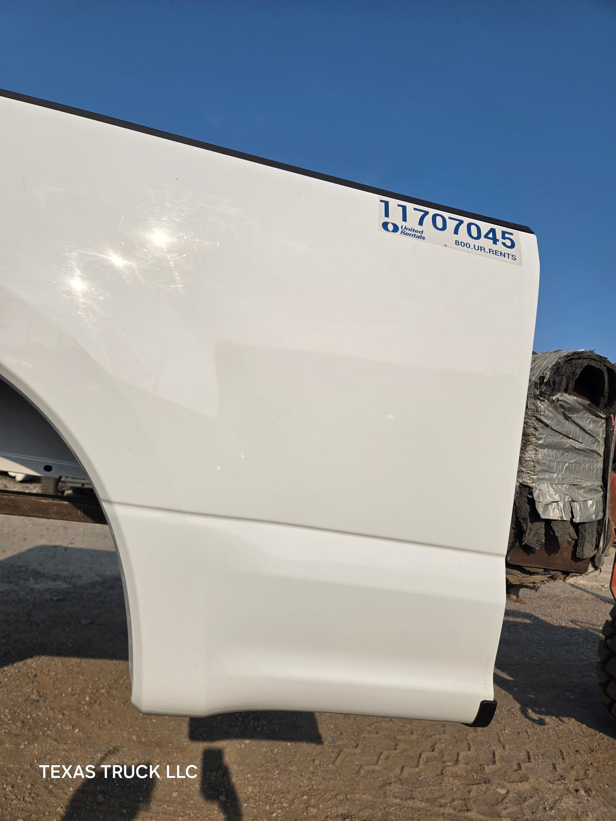2017-2022 Ford F250 F350 Super Duty 6' 9" Short Truck Bed - Oxford White