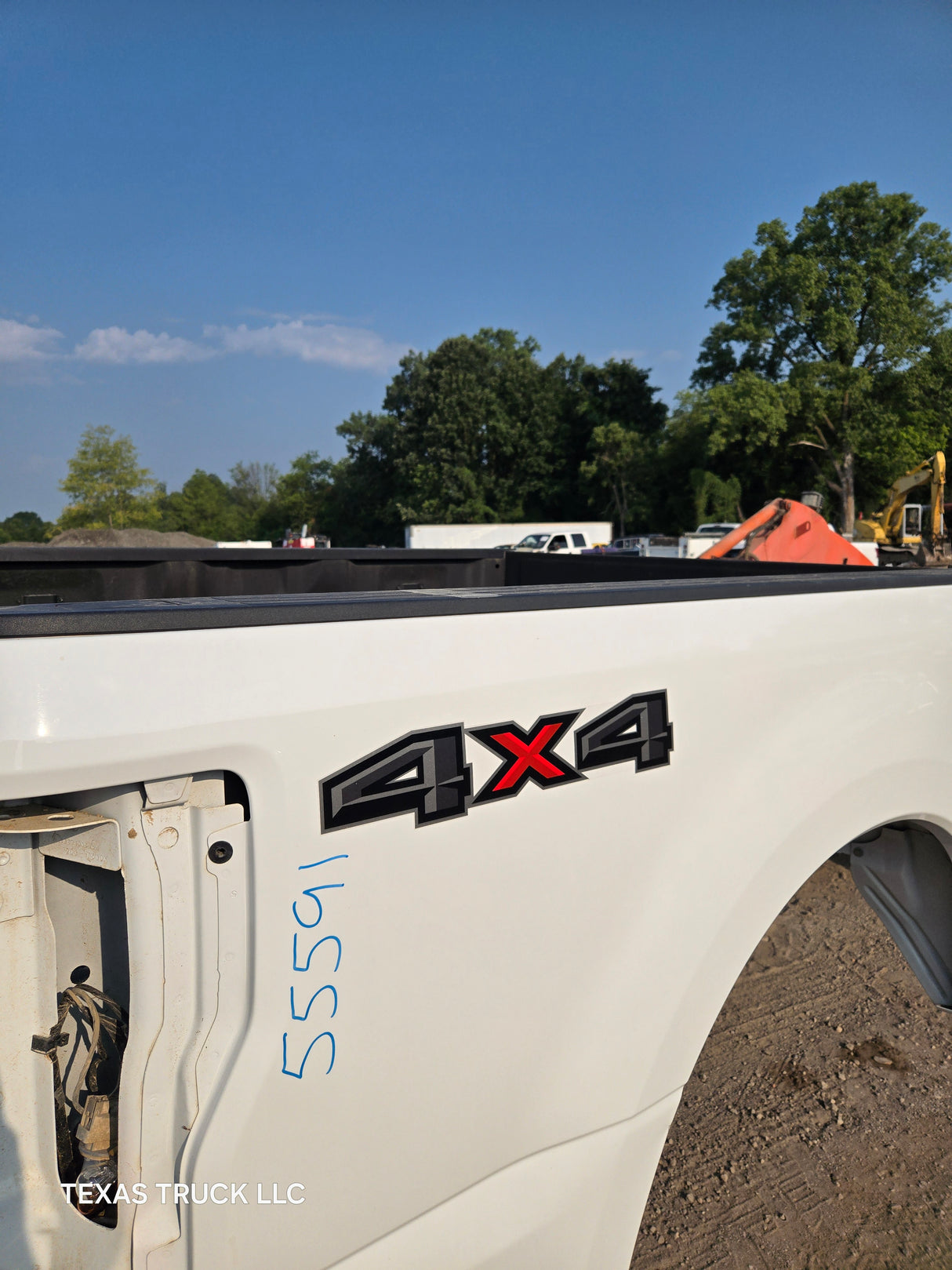 2017-2022 Ford F250 F350 Super Duty 6' 9" Short Truck Bed - Oxford White
