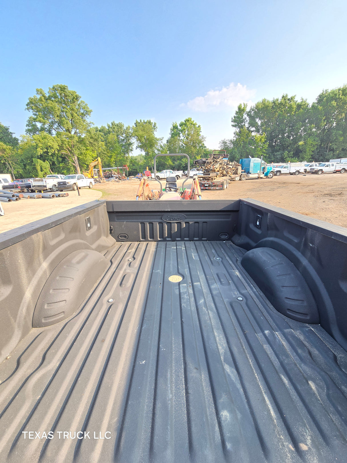 2017-2022 Ford F250 F350 Super Duty 6' 9" Short Truck Bed - Oxford White