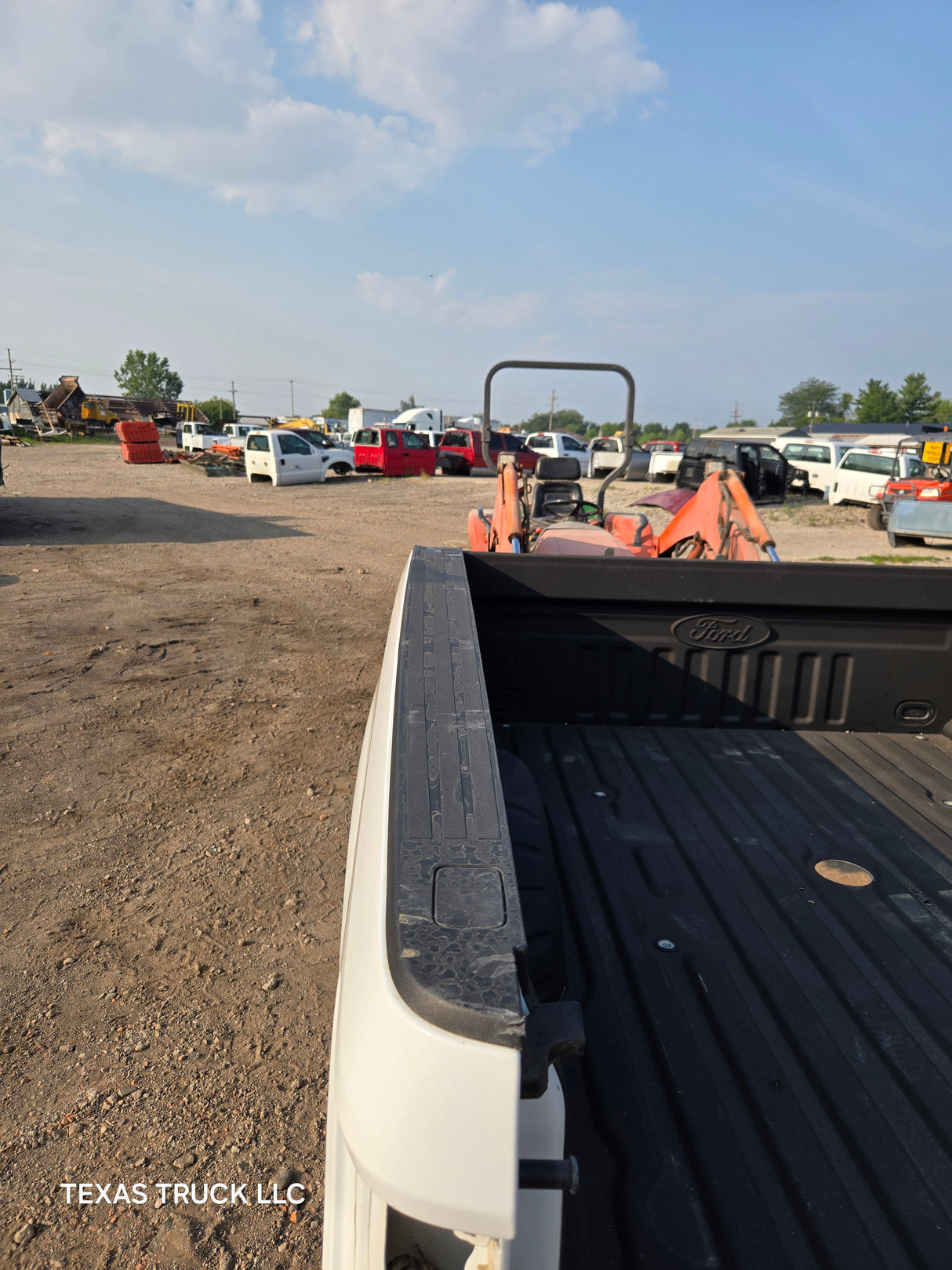 2017-2022 Ford F250 F350 Super Duty 6' 9" Short Truck Bed - Oxford White