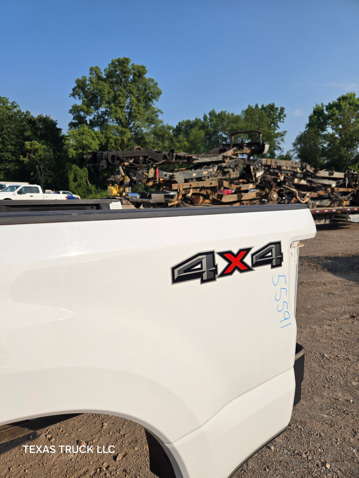 2017-2022 Ford F250 F350 Super Duty 6' 9" Short Truck Bed - Oxford White