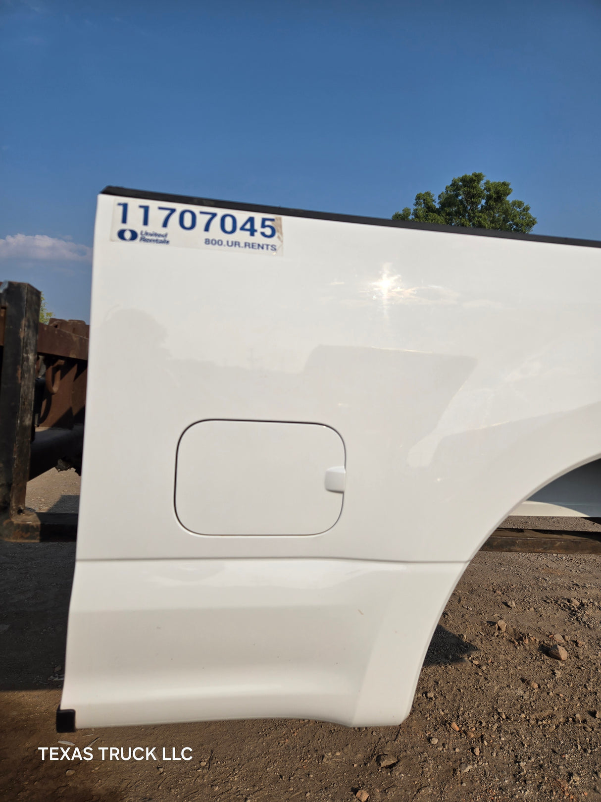 2017-2022 Ford F250 F350 Super Duty 6' 9" Short Truck Bed - Oxford White