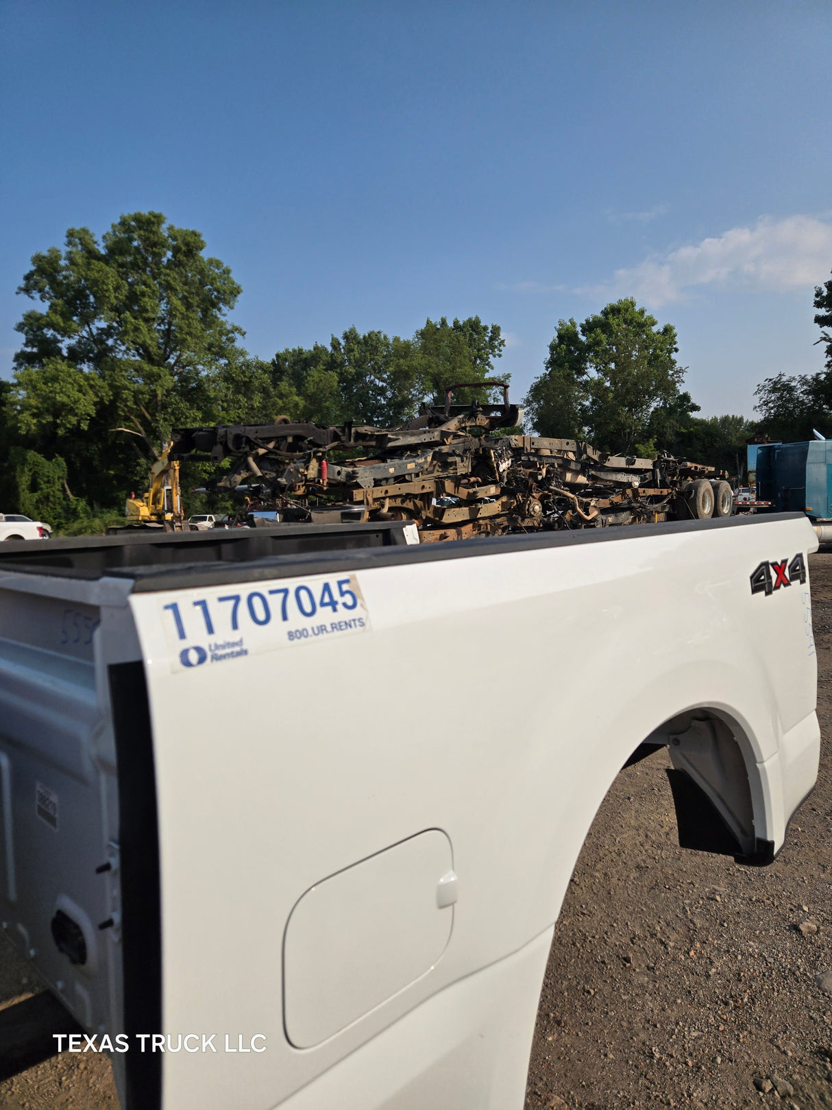 2017-2022 Ford F250 F350 Super Duty 6' 9" Short Truck Bed - Oxford White