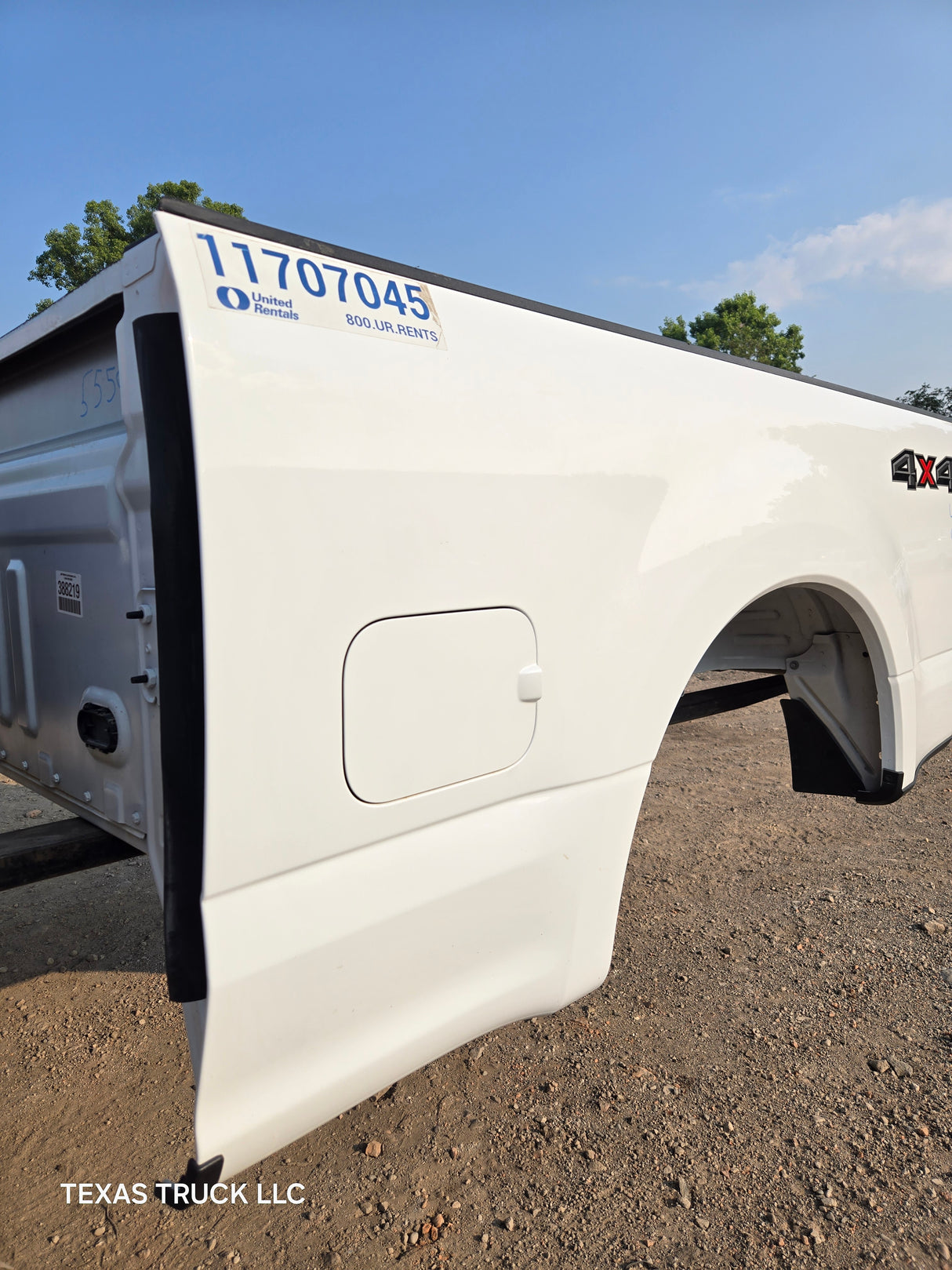 2017-2022 Ford F250 F350 Super Duty 6' 9" Short Truck Bed - Oxford White