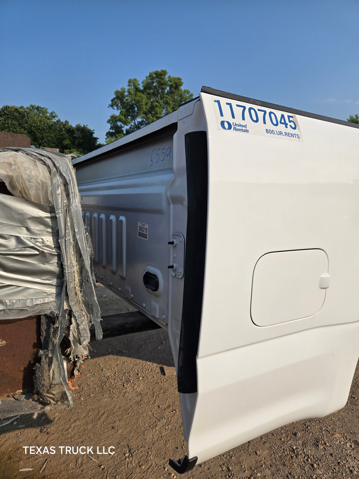 2017-2022 Ford F250 F350 Super Duty 6' 9" Short Truck Bed - Oxford White