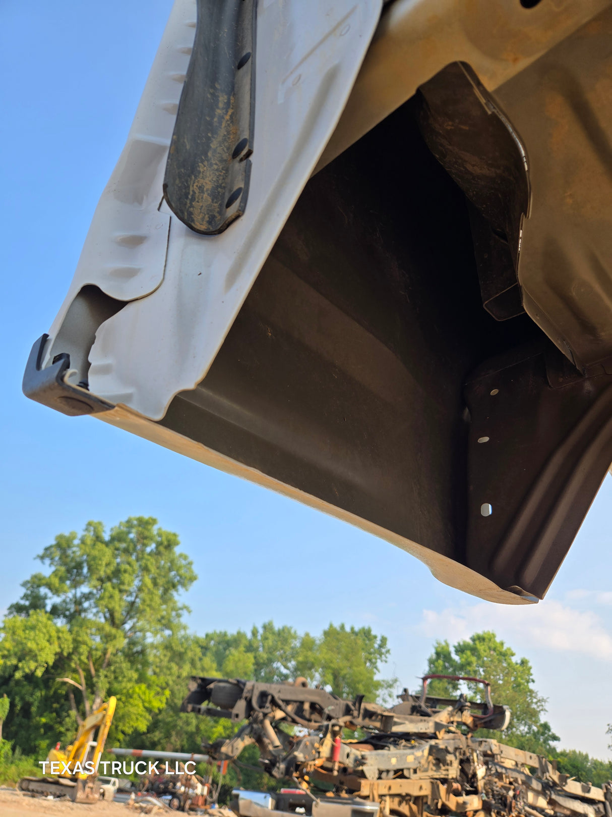 2017-2022 Ford F250 F350 Super Duty 6' 9" Short Truck Bed - Oxford White