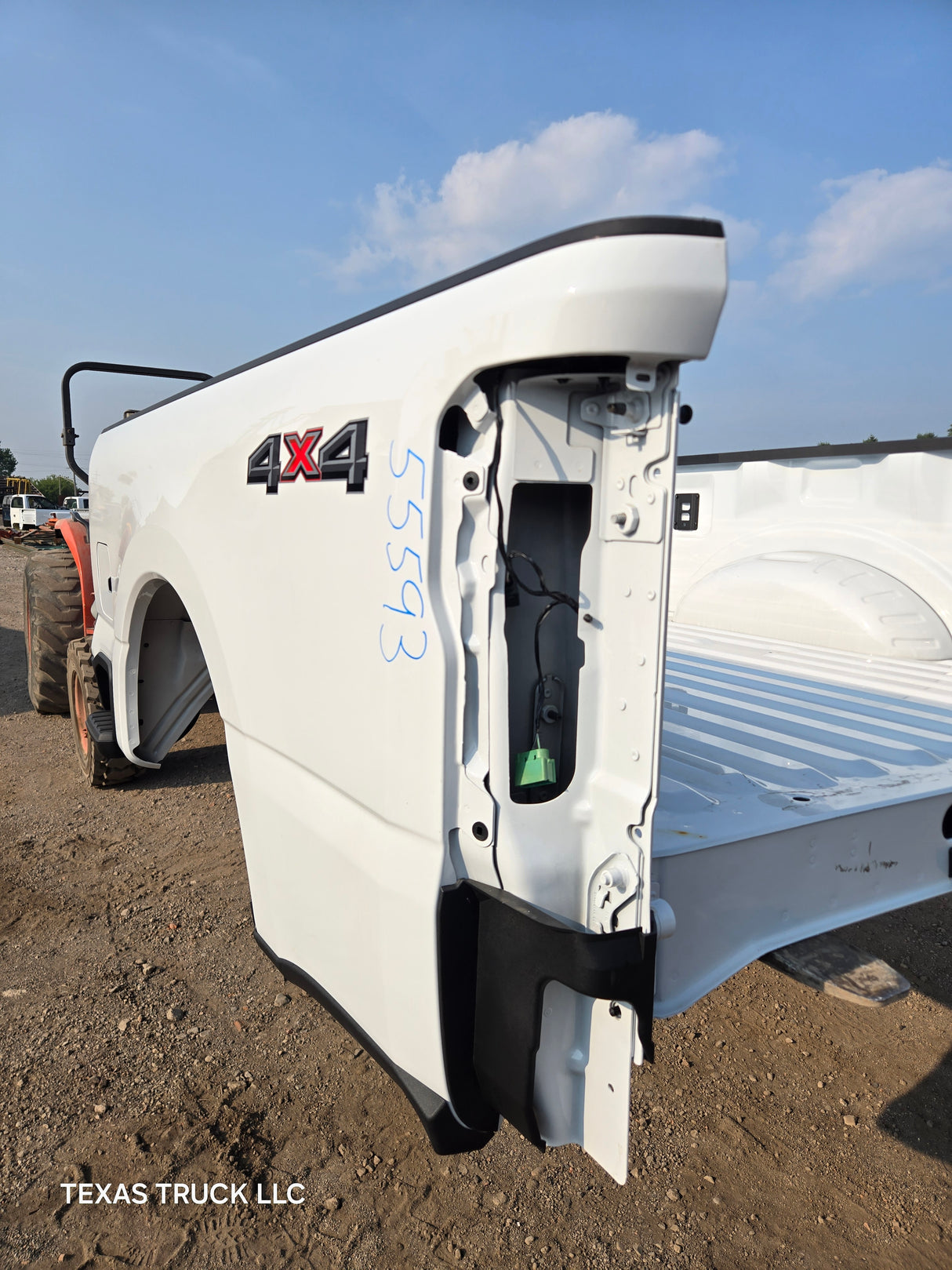 2023-2025 Ford F250 F350 Super Duty 6' 9" Short Truck Bed