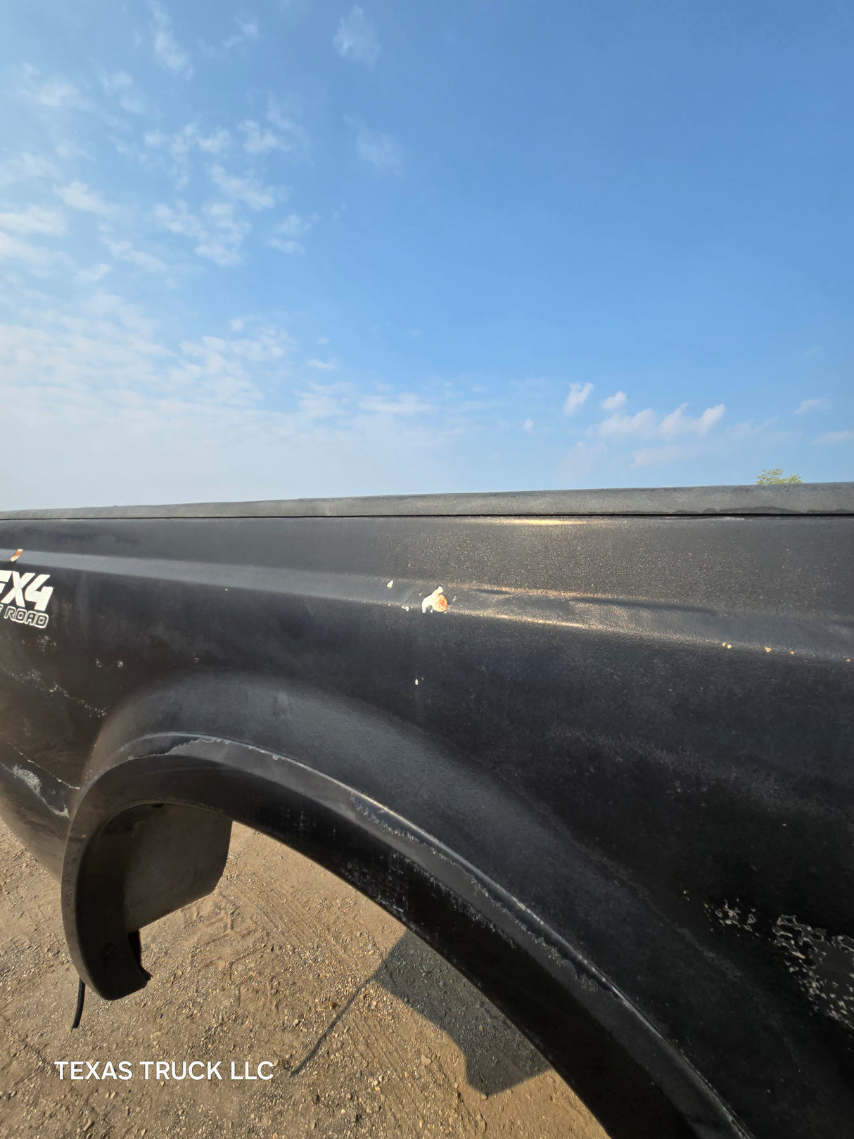 1999-2010 Ford Super Duty F250 F350 6' 9" Short Truck Bed - Black