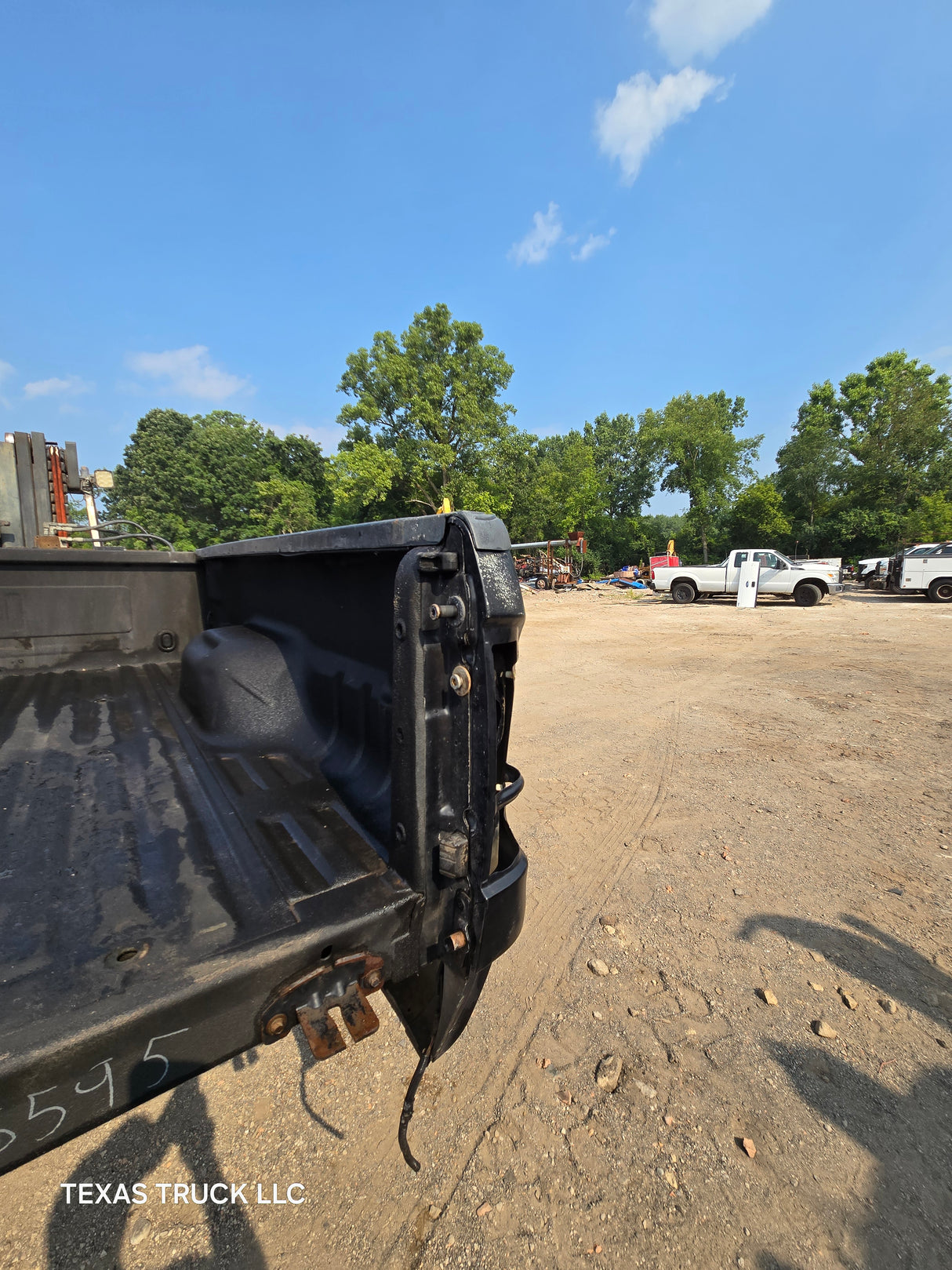 1999-2010 Ford Super Duty F250 F350 6' 9" Short Truck Bed - Black