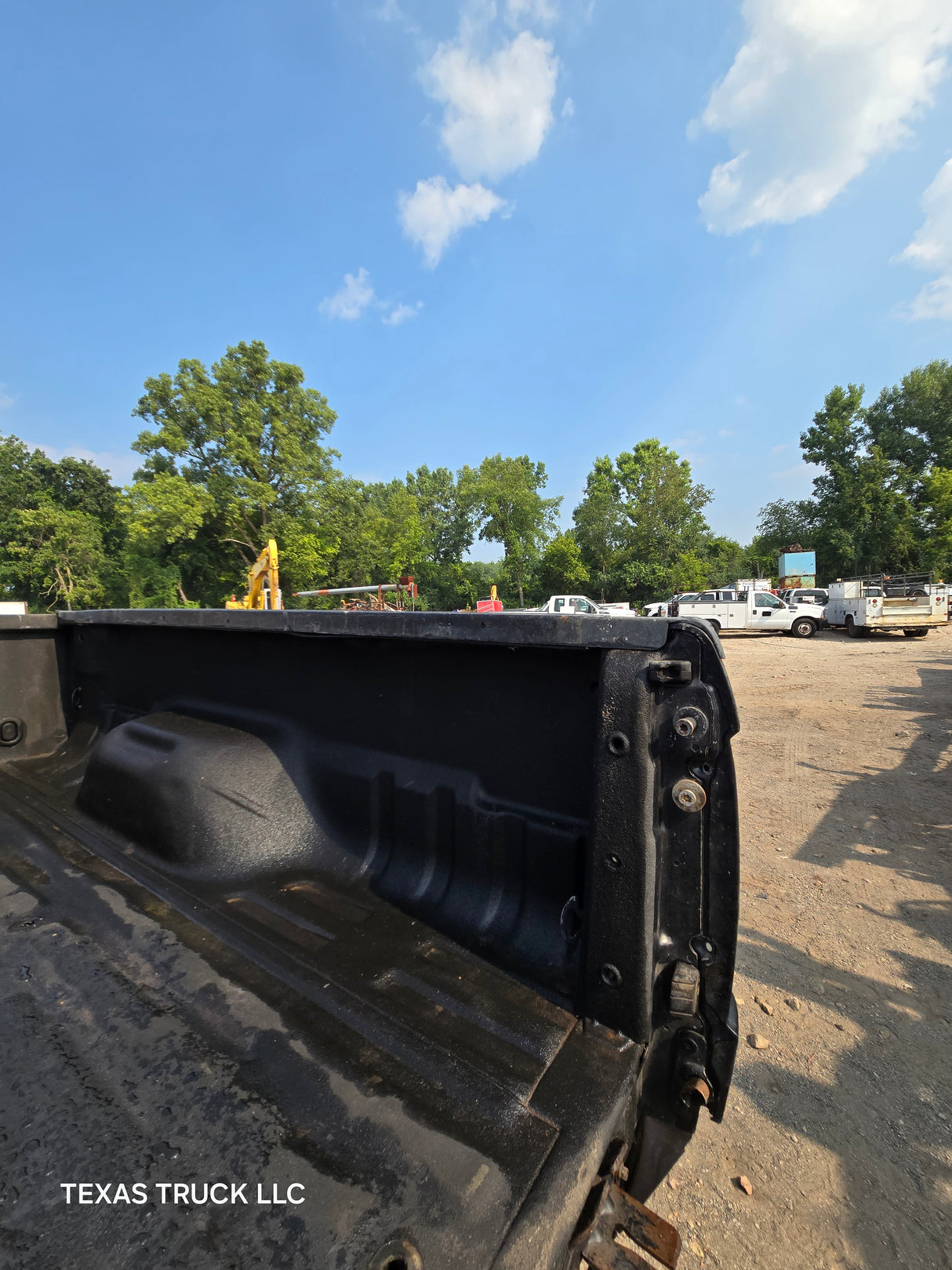 1999-2010 Ford Super Duty F250 F350 6' 9" Short Truck Bed - Black