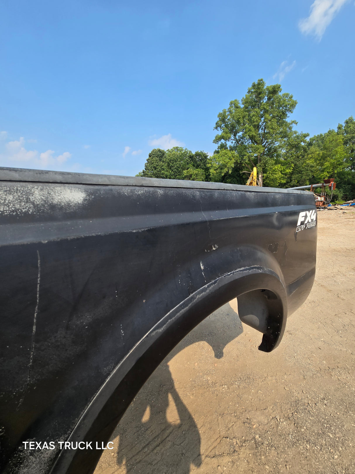 1999-2010 Ford Super Duty F250 F350 6' 9" Short Truck Bed - Black