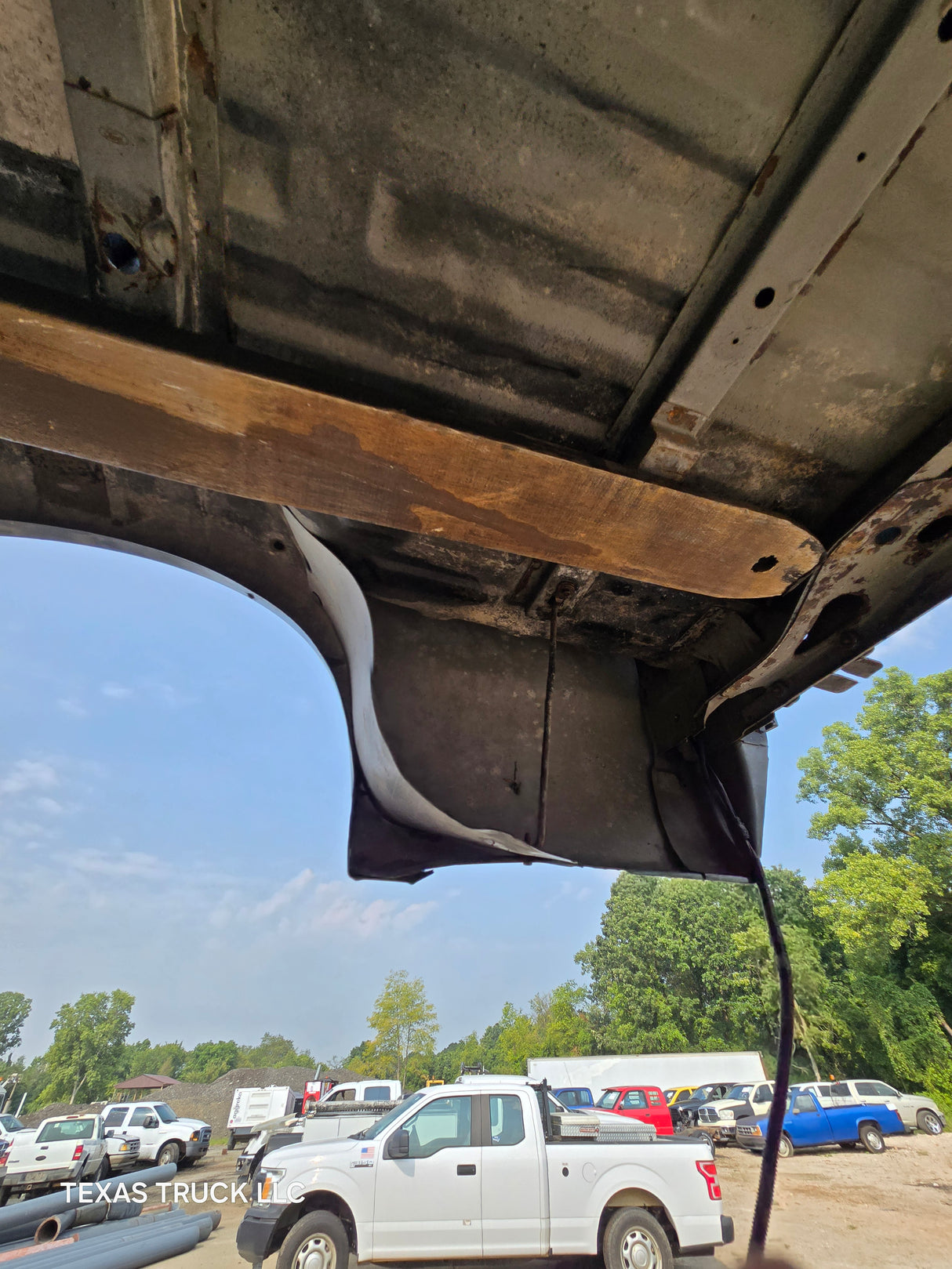 1999-2010 Ford Super Duty F250 F350 6' 9" Short Truck Bed - Black