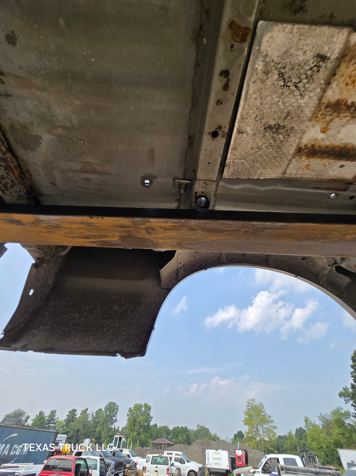 1999-2010 Ford Super Duty F250 F350 6' 9" Short Truck Bed - Brown & Tan