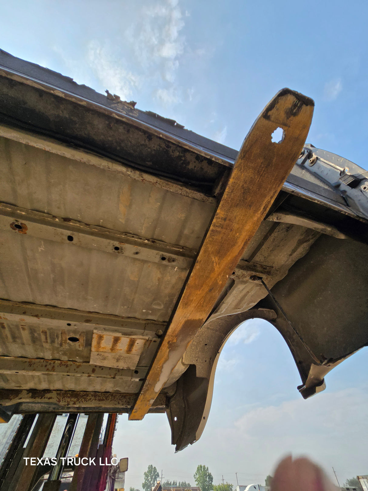 1999-2010 Ford Super Duty F250 F350 6' 9" Short Truck Bed - Brown & Tan