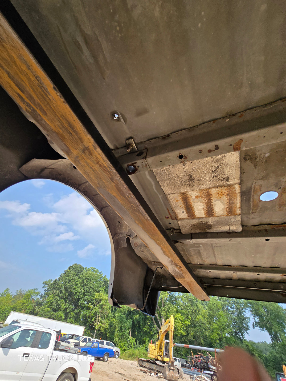 1999-2010 Ford Super Duty F250 F350 6' 9" Short Truck Bed - Brown & Tan