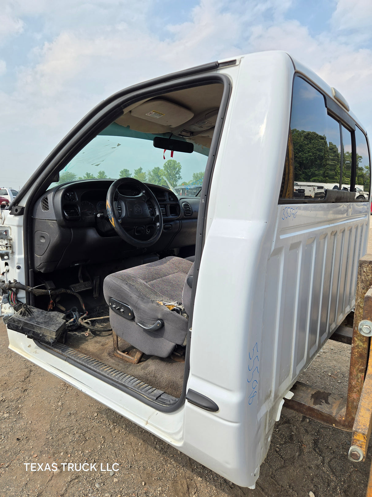 1994-2002 Dodge Ram 1500 2500 3500 2nd Gen 2 Door Regular Cab - White