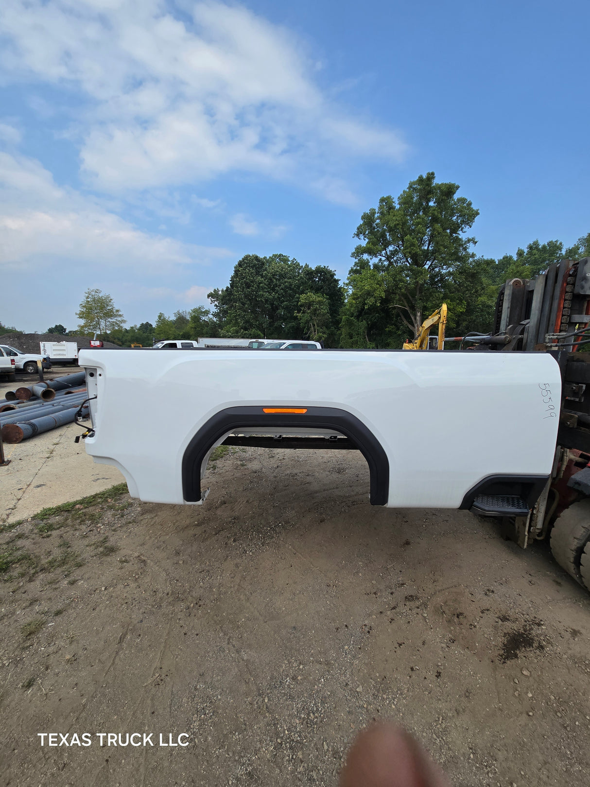 2019-2025 GMC Sierra 2500HD 3500HD 8' Long truck bed - White
