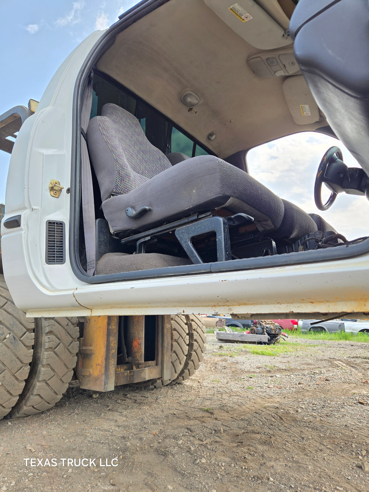 1994-2002 Dodge Ram 1500 2500 3500 2nd Gen 2 Door Regular Cab - White