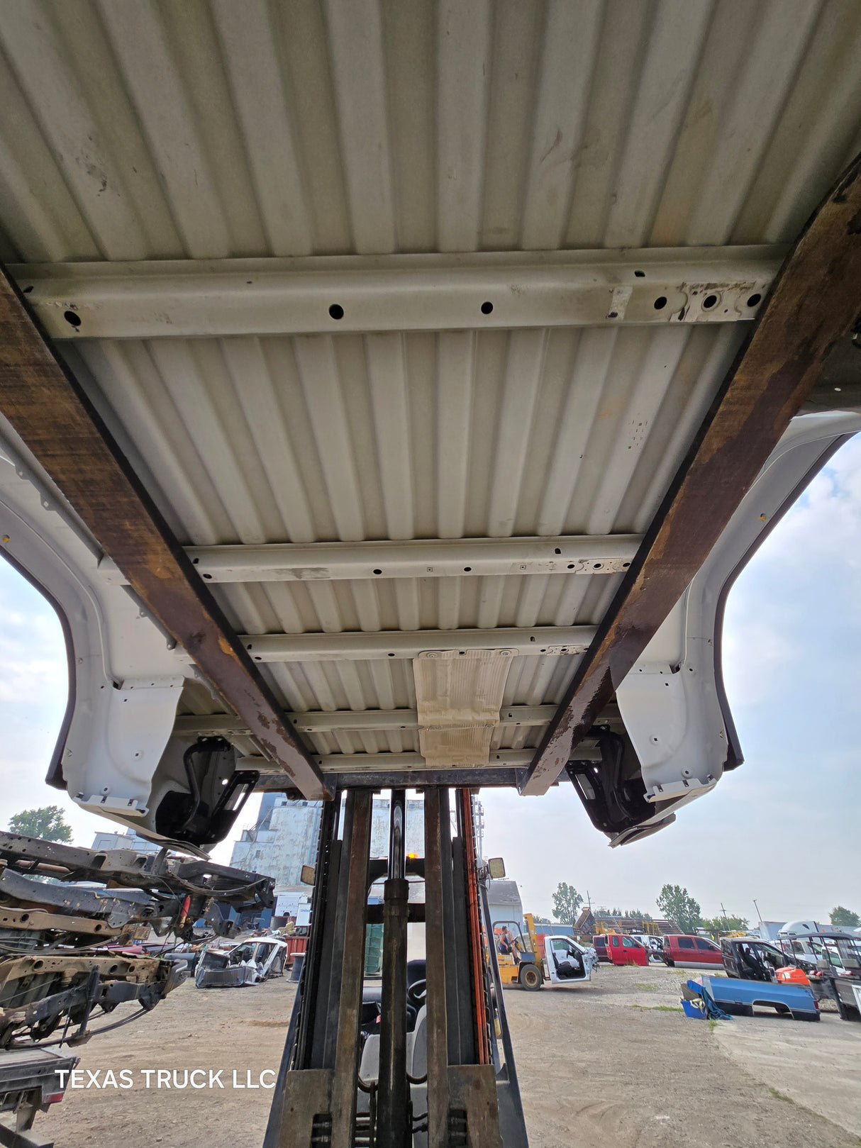 2019-2025 GMC Sierra 2500HD 3500HD 8' Long truck bed - White